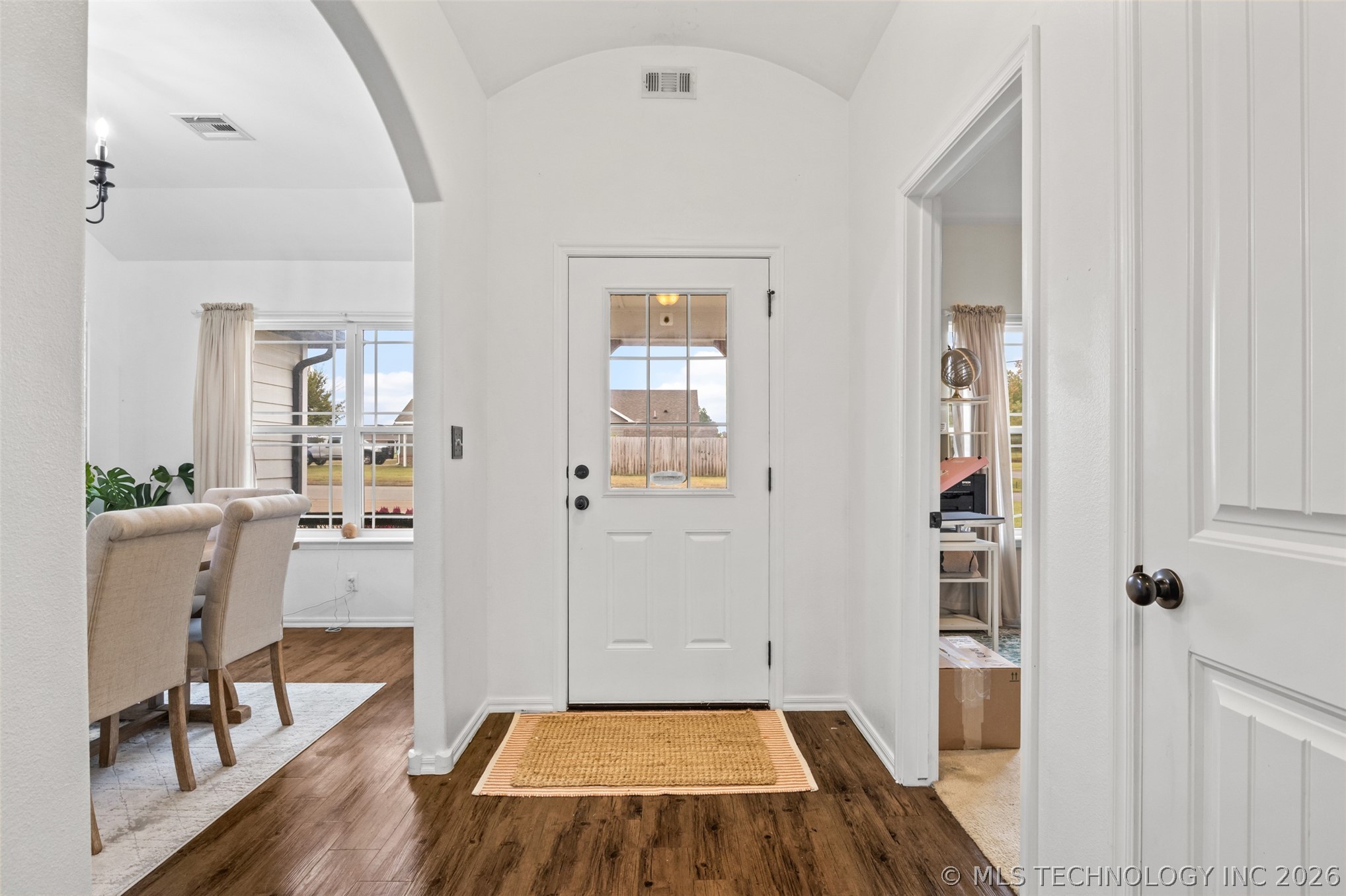 9086 S 253rd Avenue E Property Photo 7