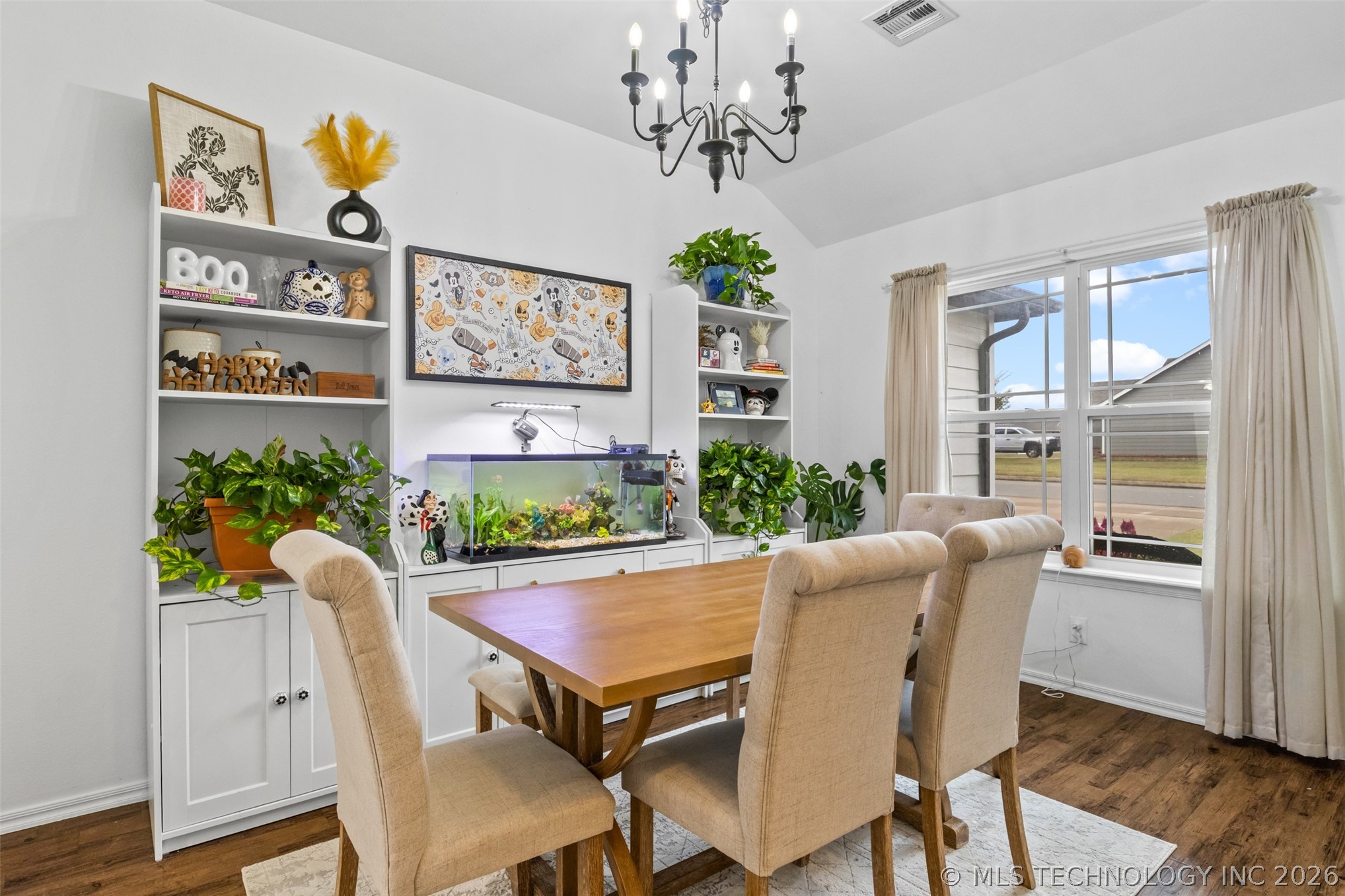 9086 S 253rd Avenue E Property Photo 8