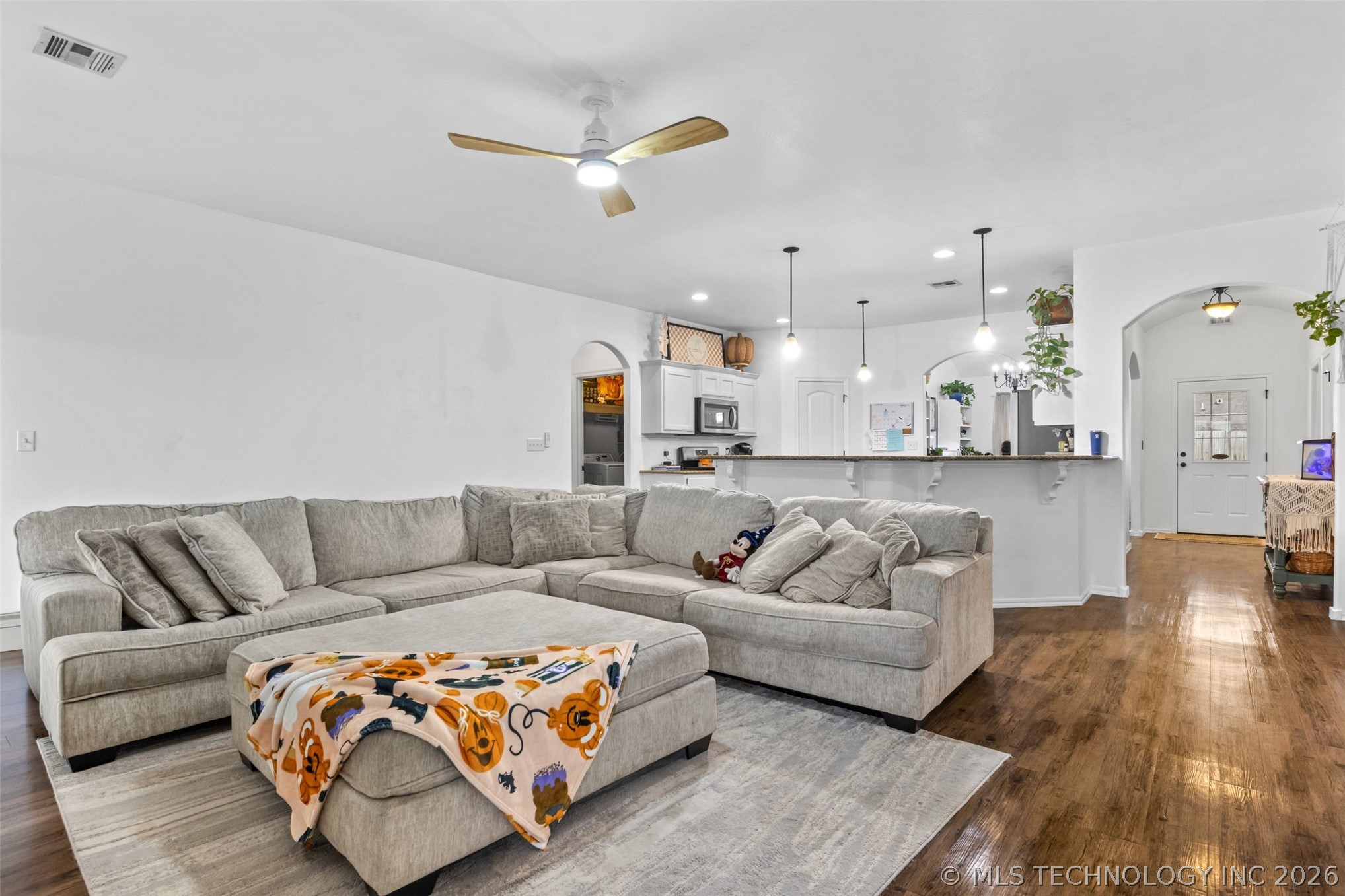 9086 S 253rd Avenue E Property Photo 13