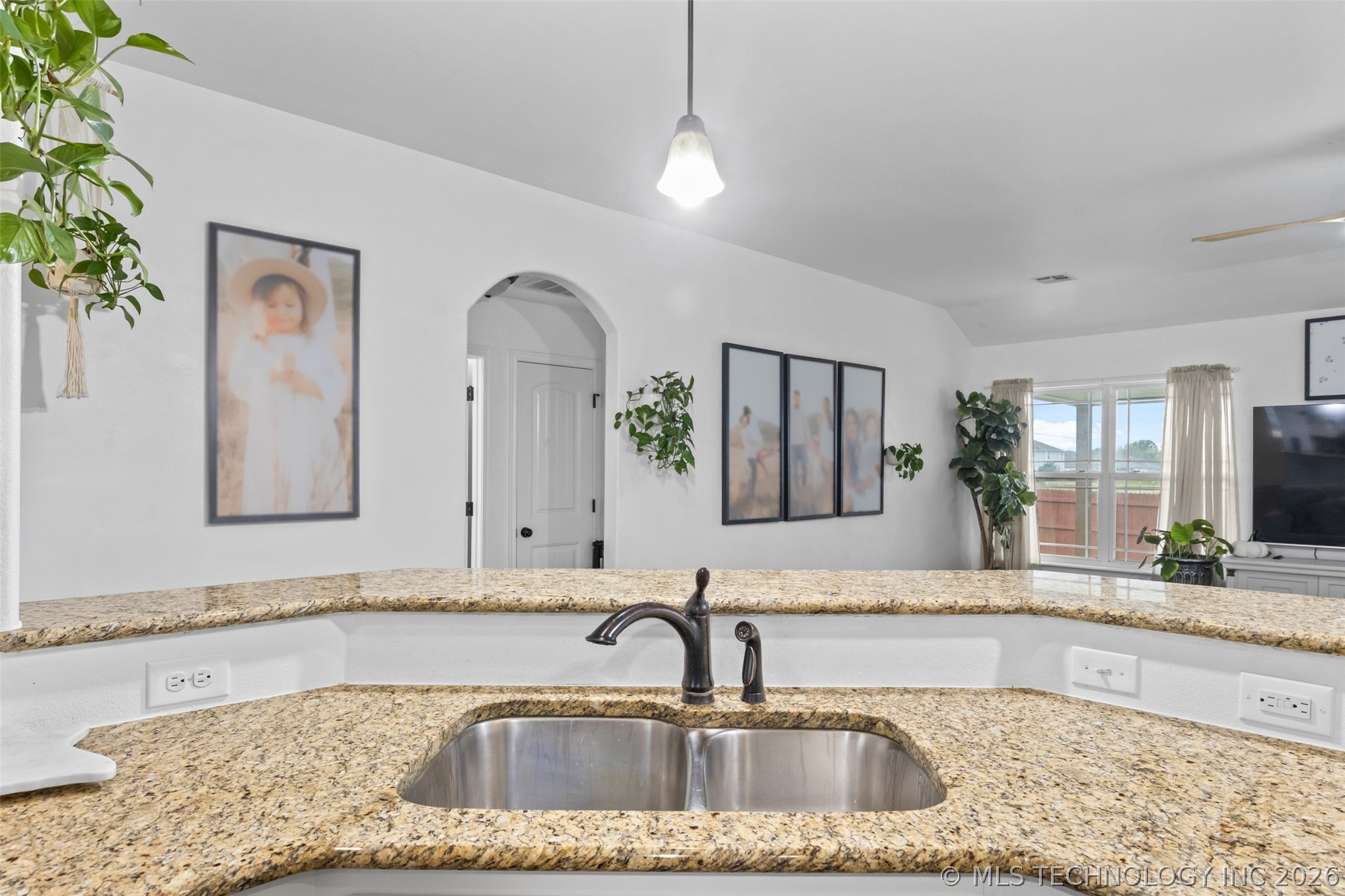 9086 S 253rd Avenue E Property Photo 19