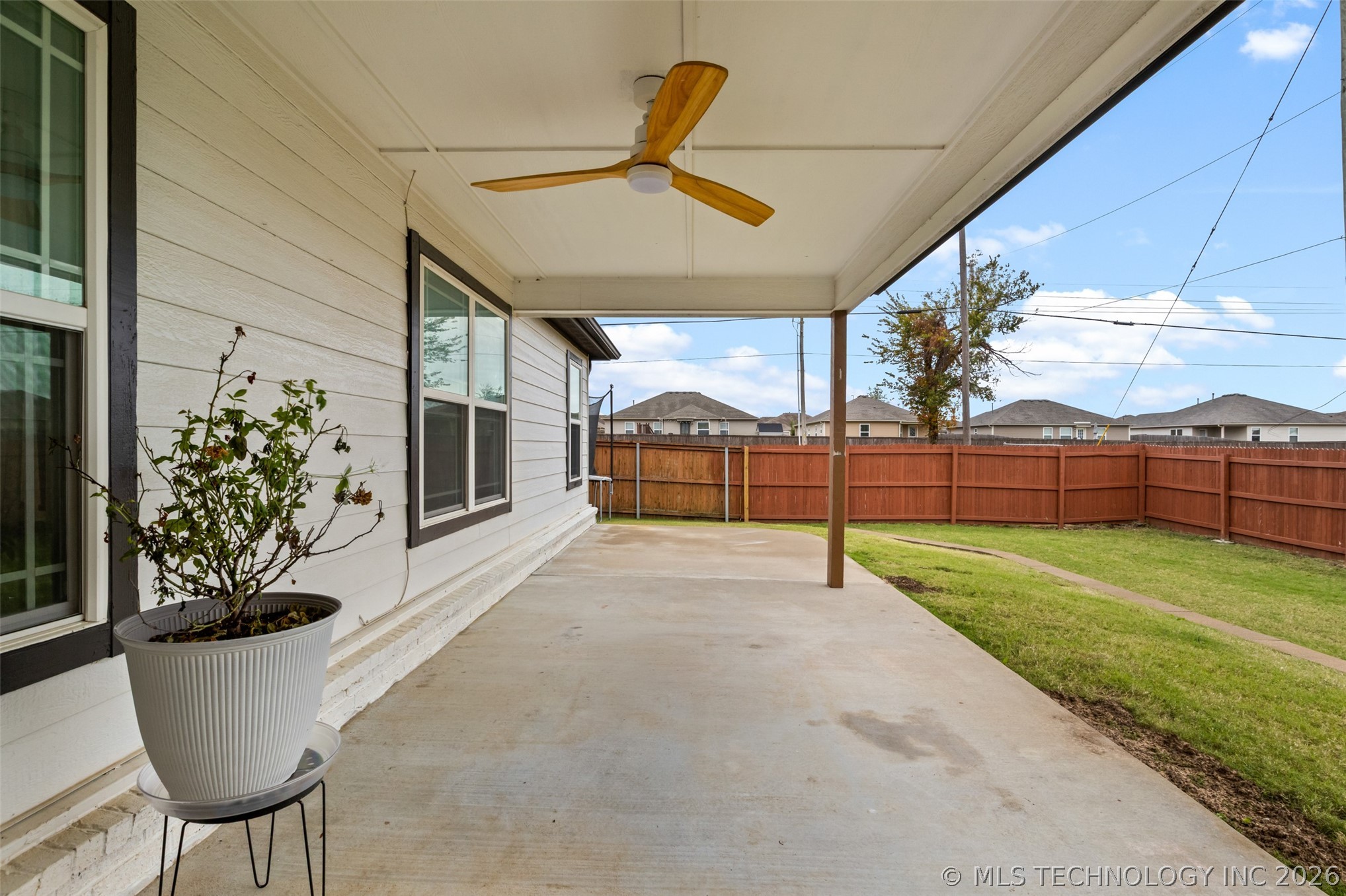 9086 S 253rd Avenue E Property Photo 41