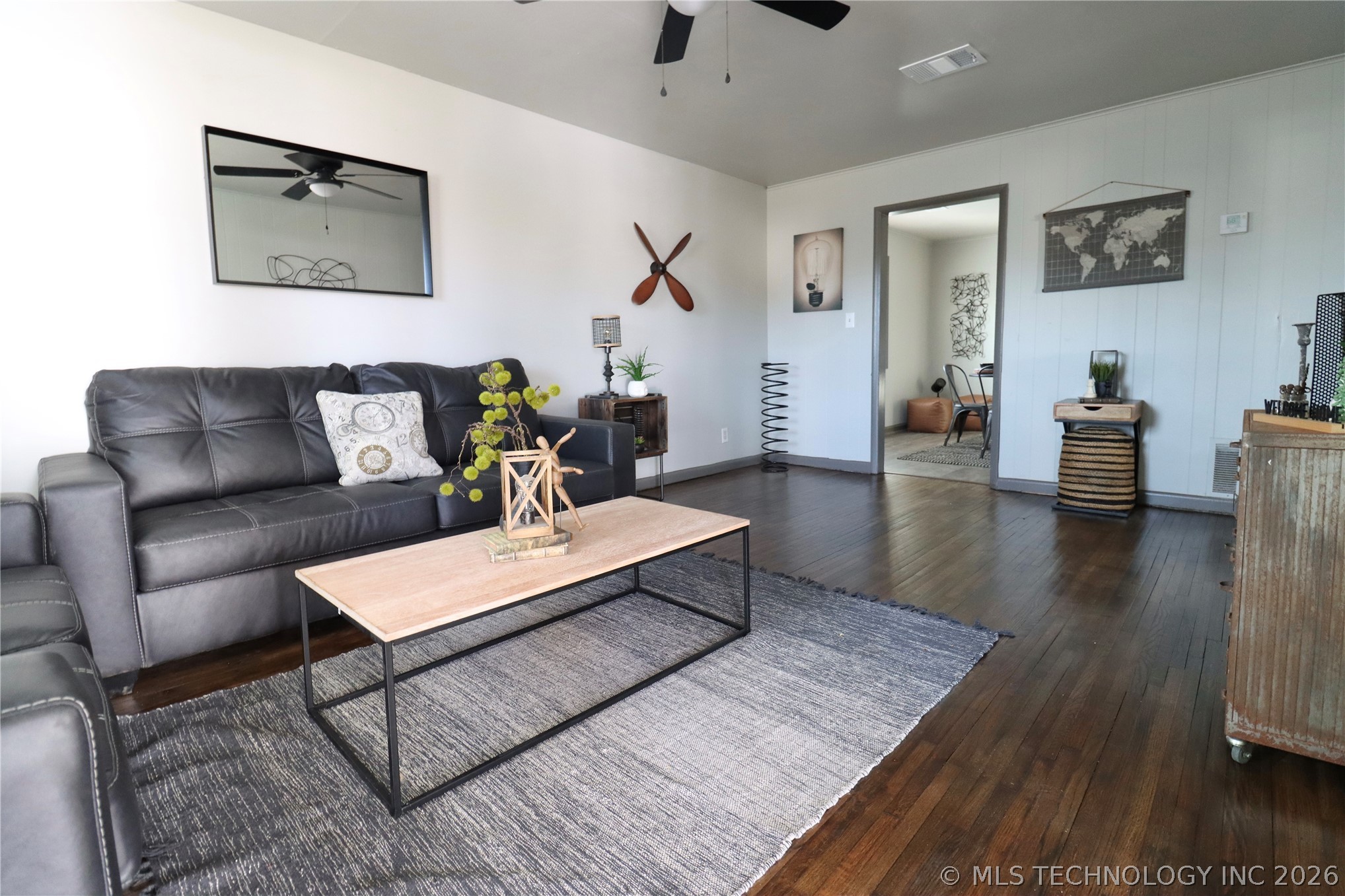 3203 E Oklahoma Place Property Photo 3