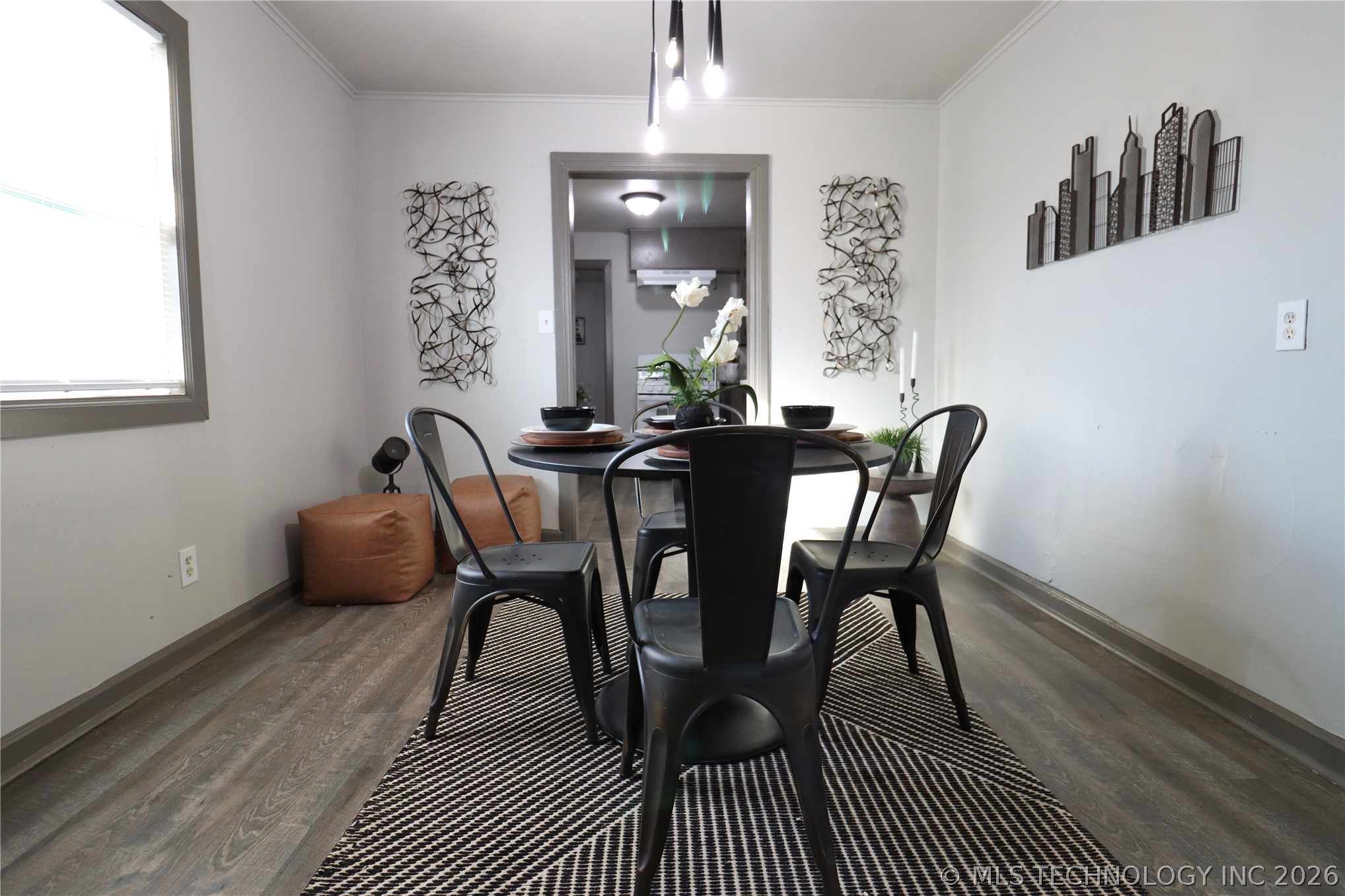 3203 E Oklahoma Place Property Photo 4