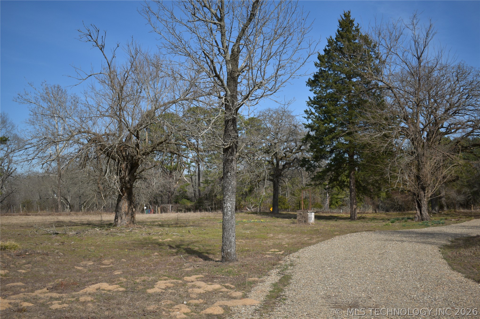 532 N 4360 Road Property Photo 18