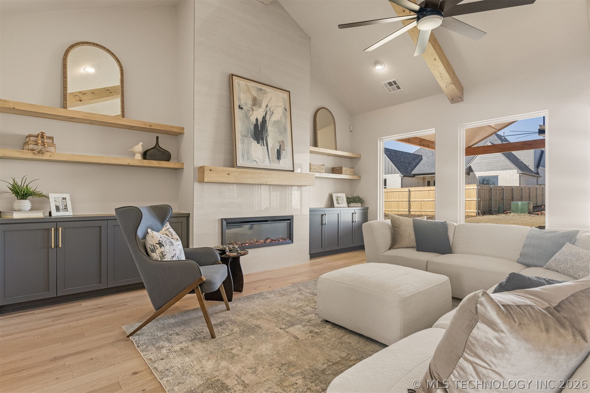 2355 E 135th Place Property Photo 19