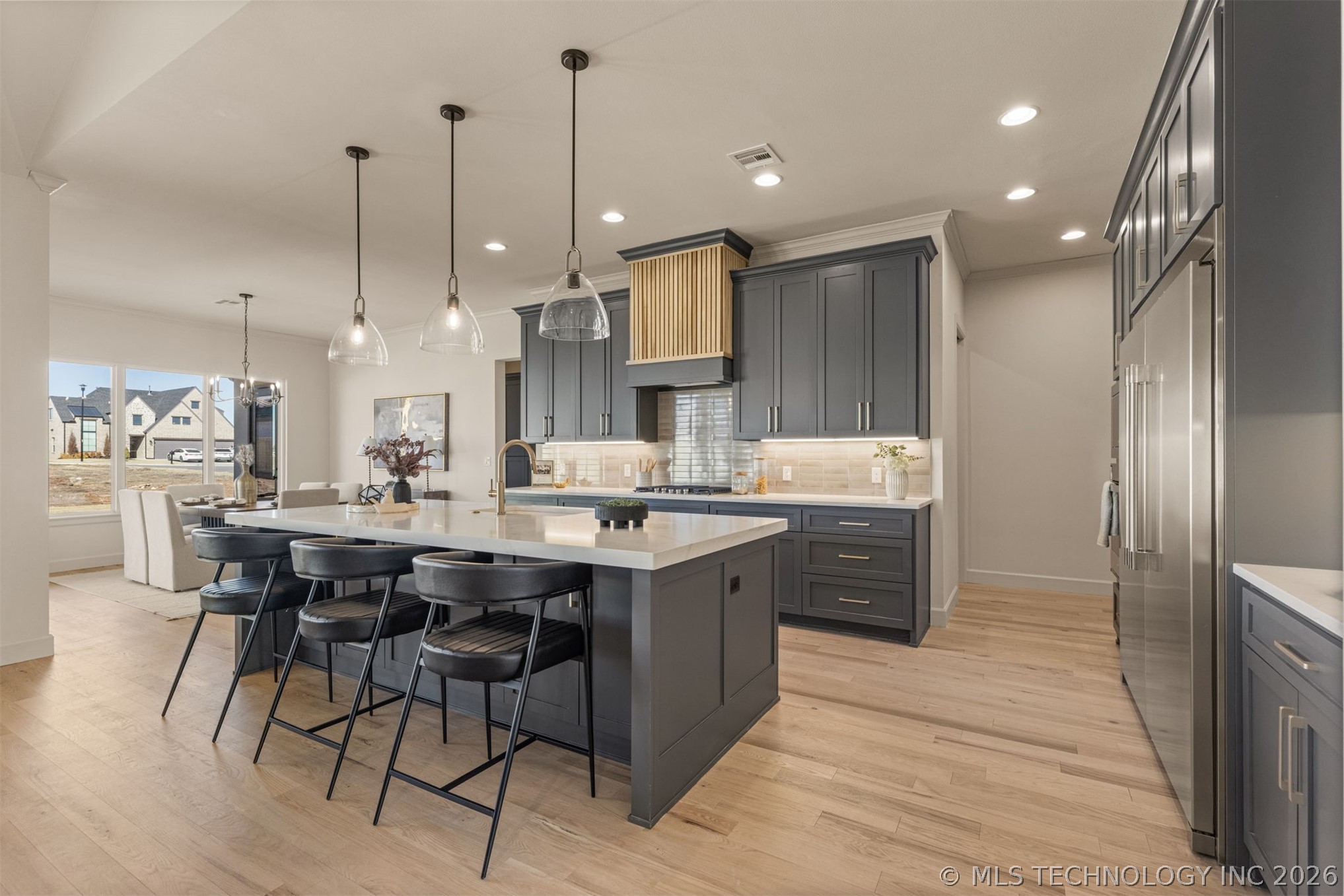 2355 E 135th Place Property Photo 25