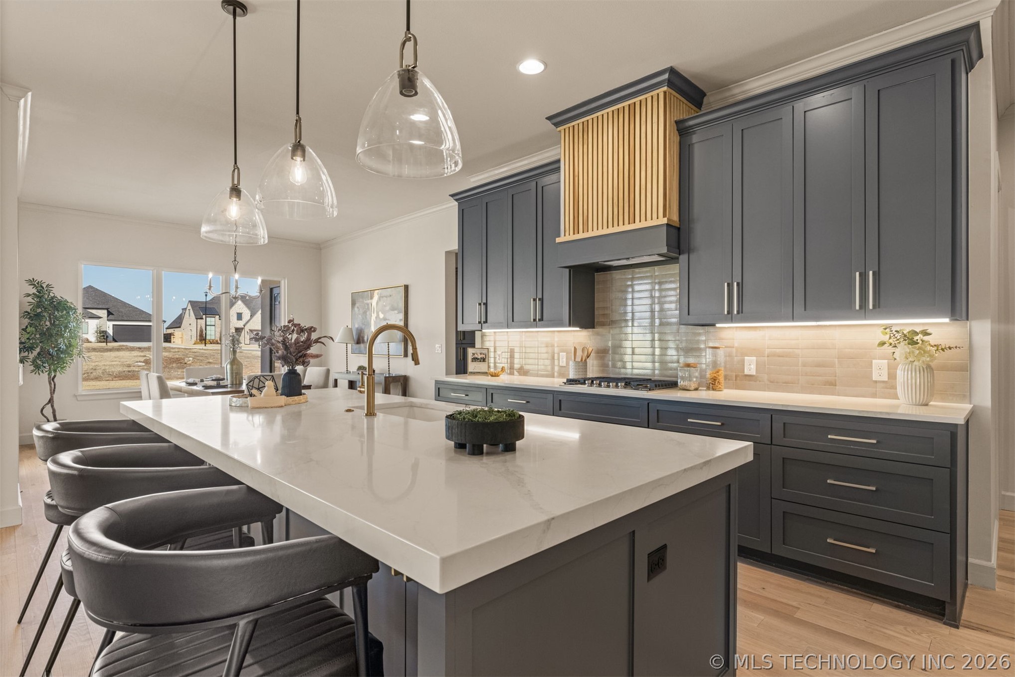 2355 E 135th Place Property Photo 26