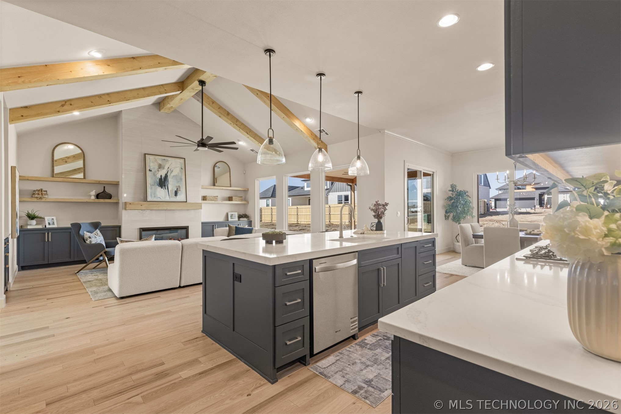 2355 E 135th Place Property Photo 32