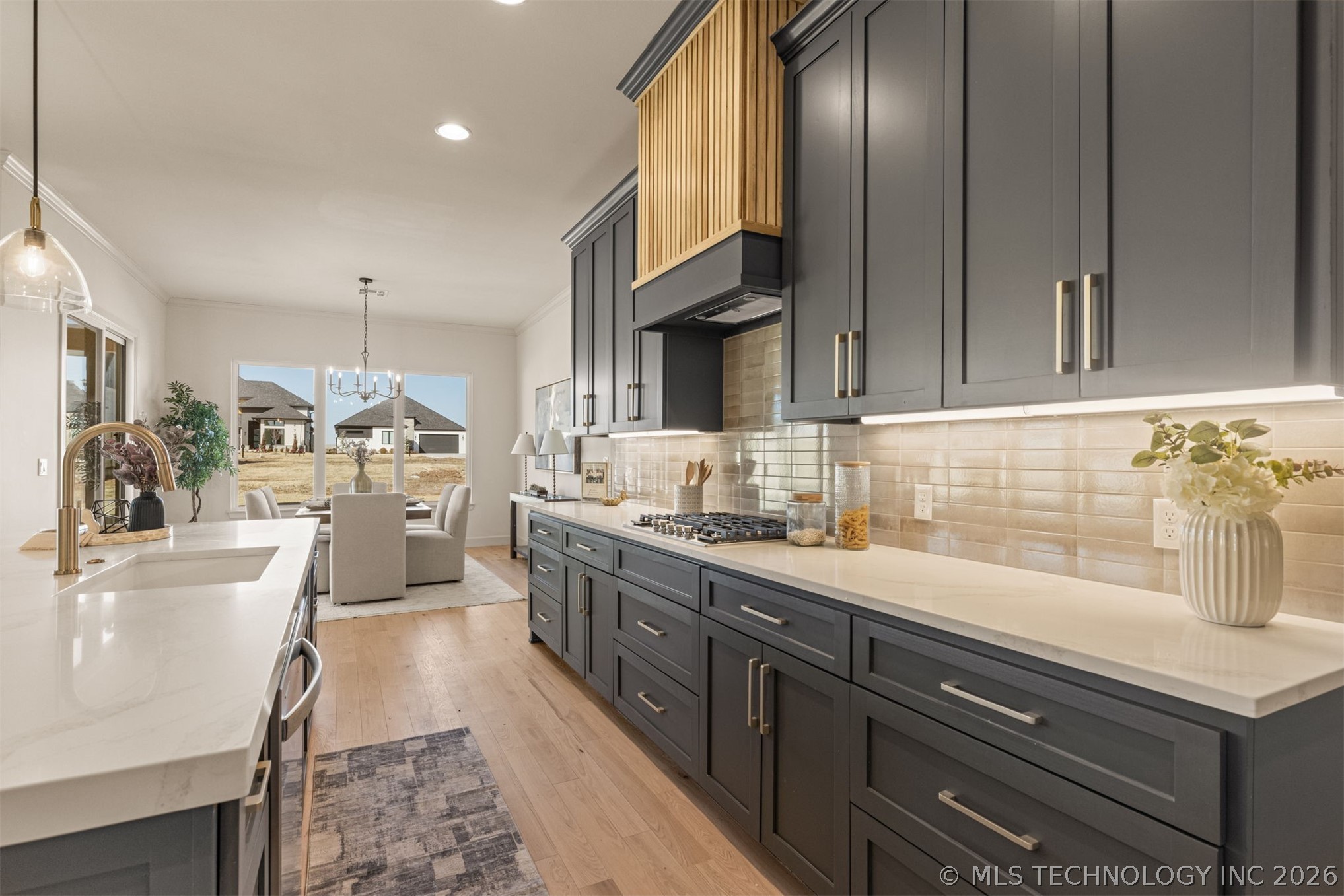 2355 E 135th Place Property Photo 33