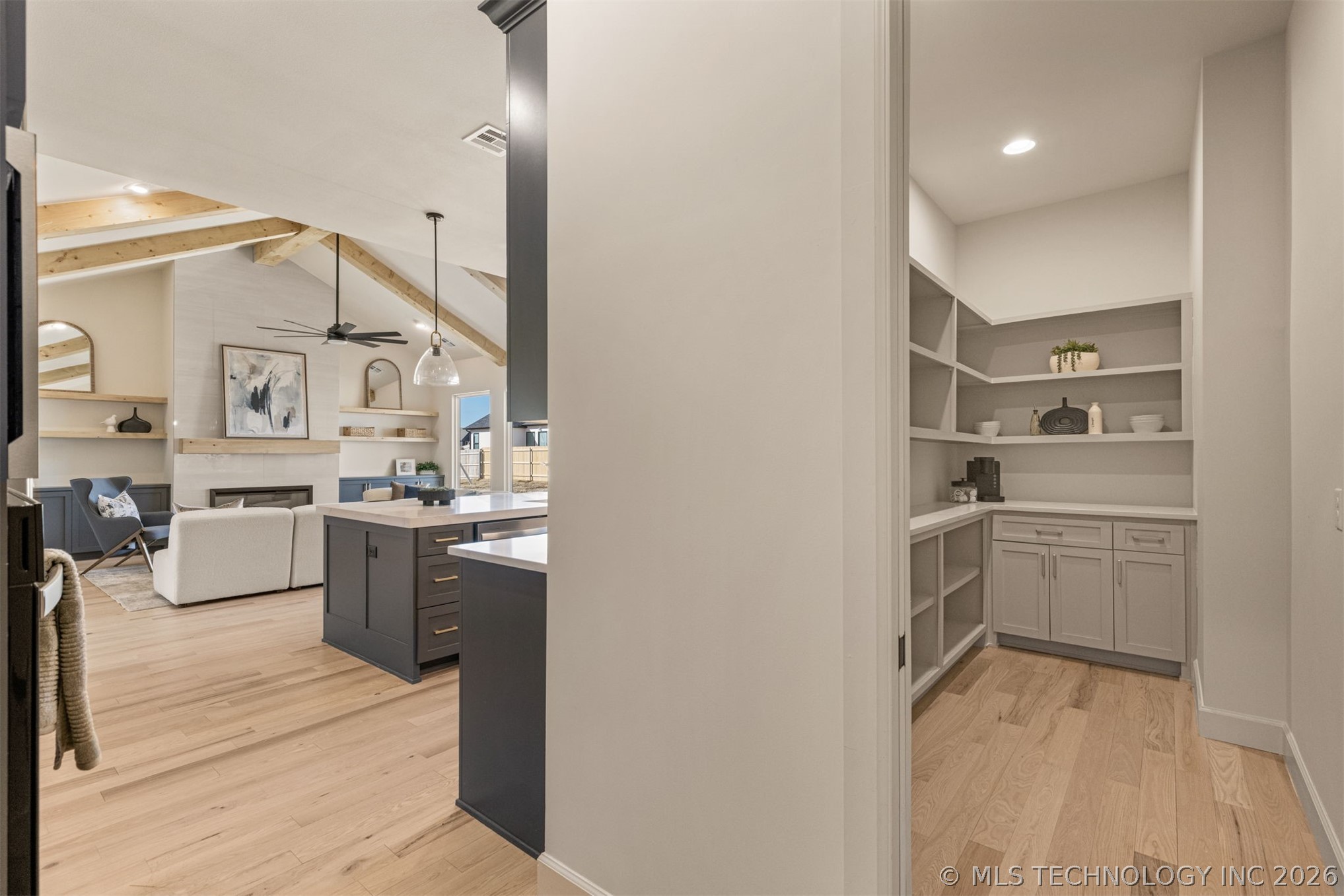 2355 E 135th Place Property Photo 40