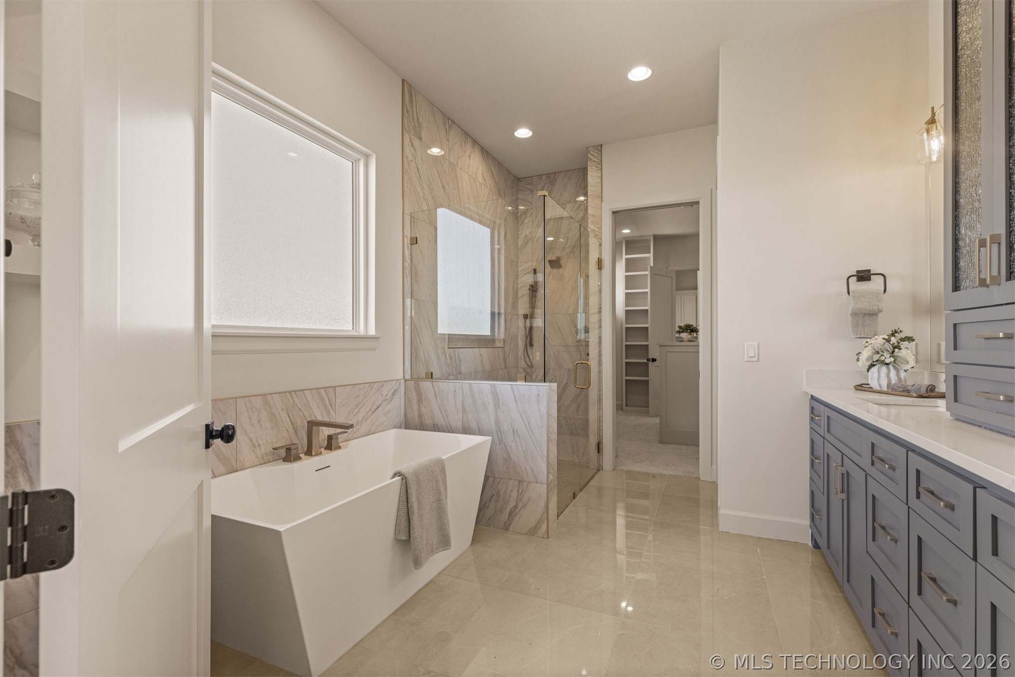 2355 E 135th Place Property Photo 46