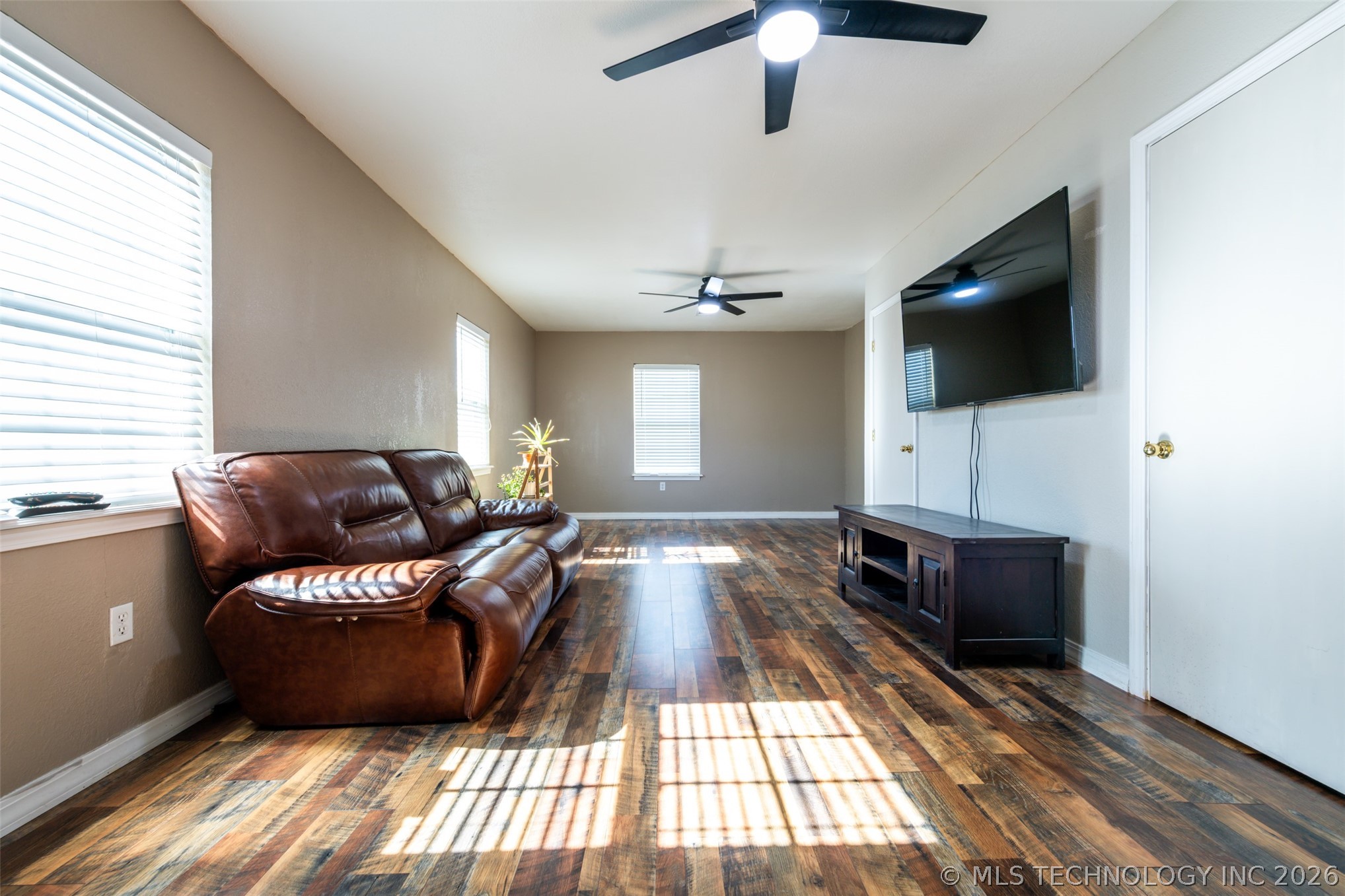 4403 W Madison Place Property Photo 12