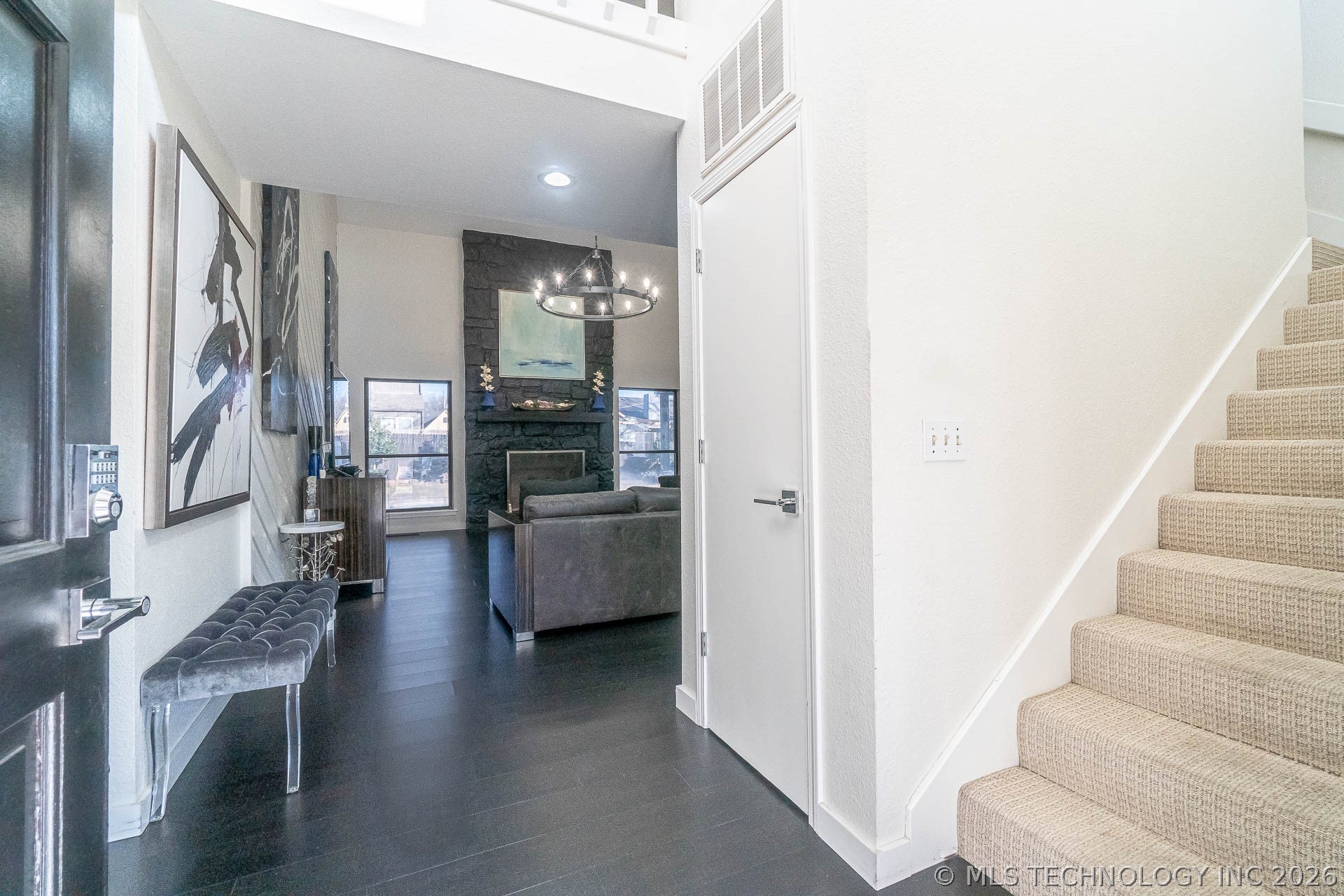 7419 S Norwood Avenue Property Photo 4