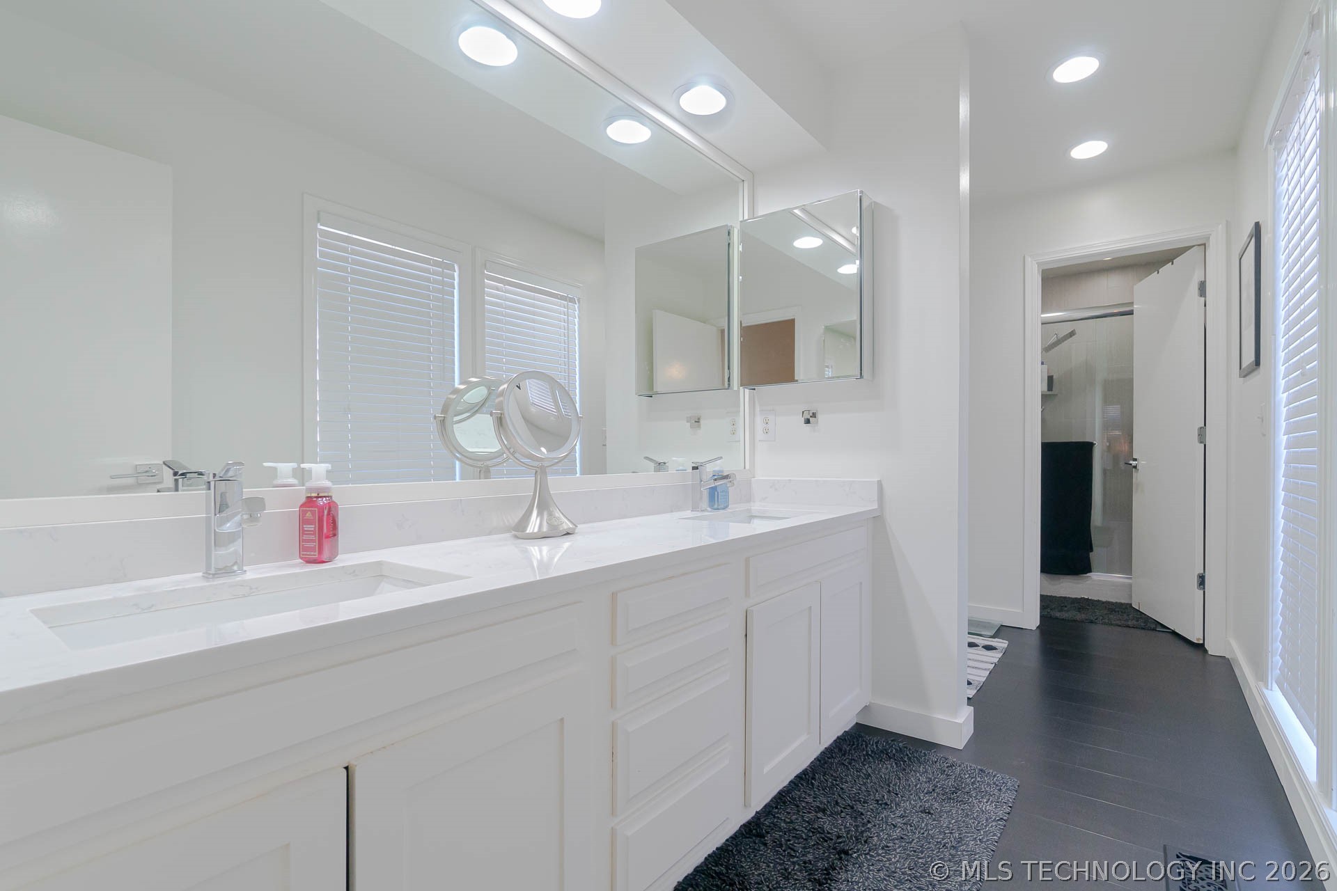 7419 S Norwood Avenue Property Photo 12