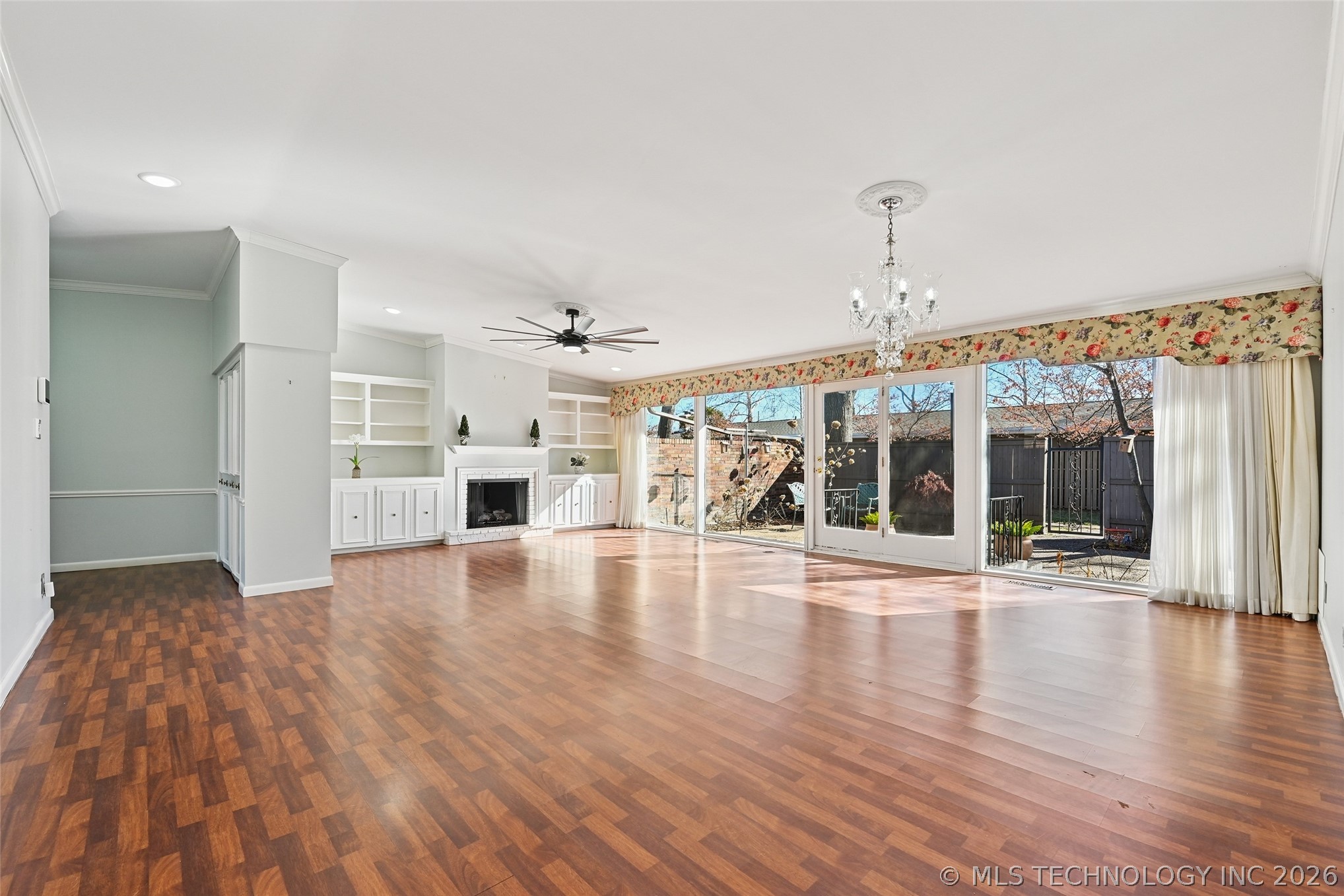 2130 E 60th Street I3 Property Photo 11