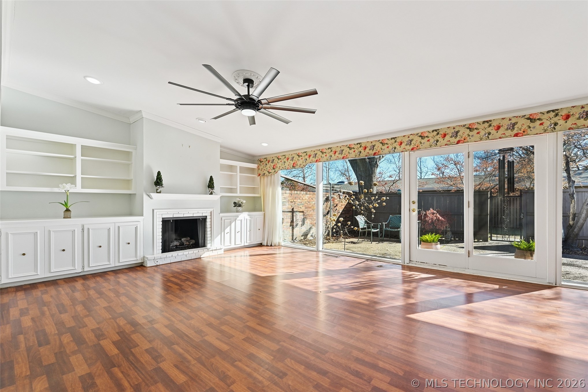 2130 E 60th Street I3 Property Photo 12