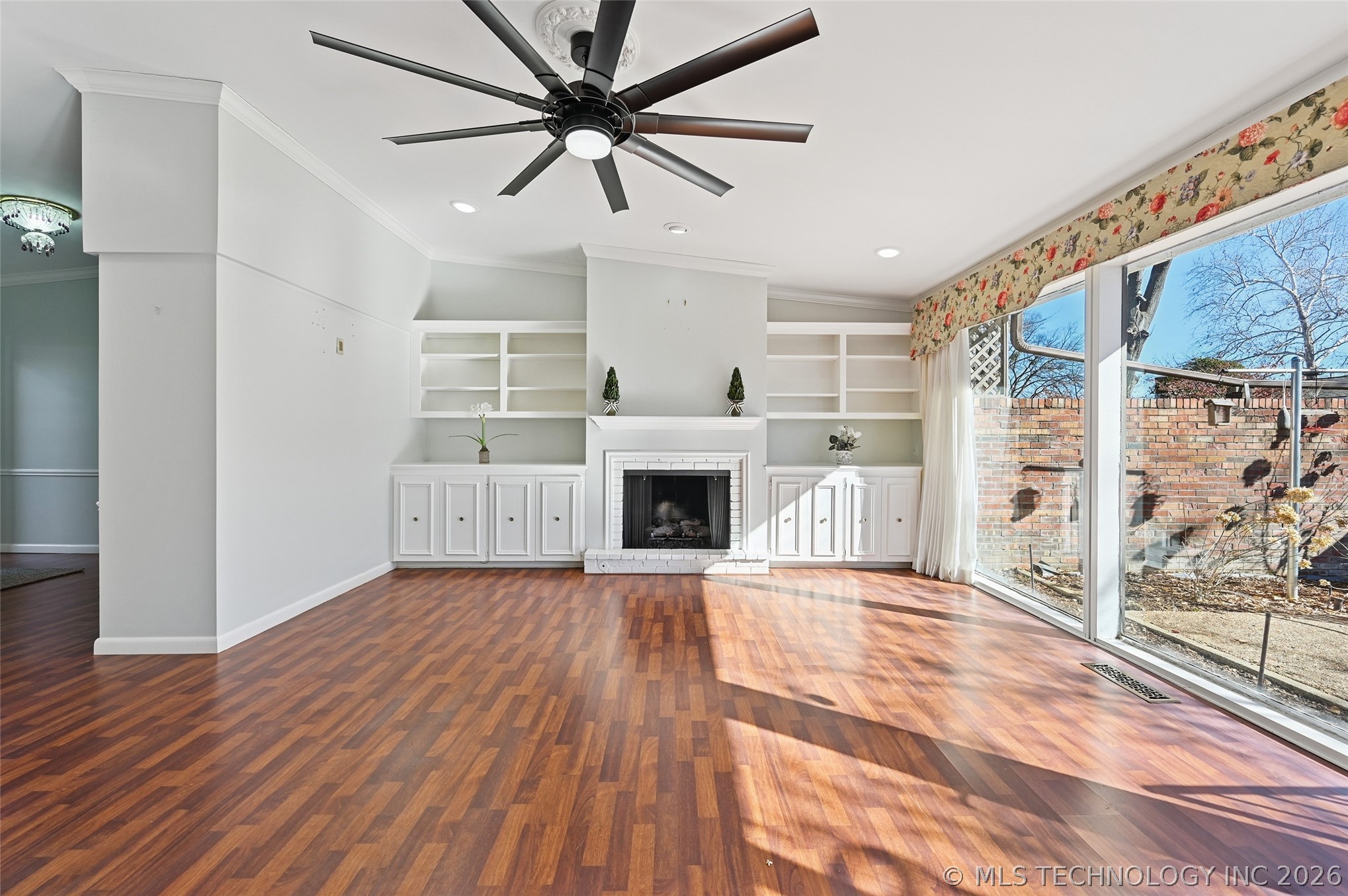 2130 E 60th Street I3 Property Photo 13