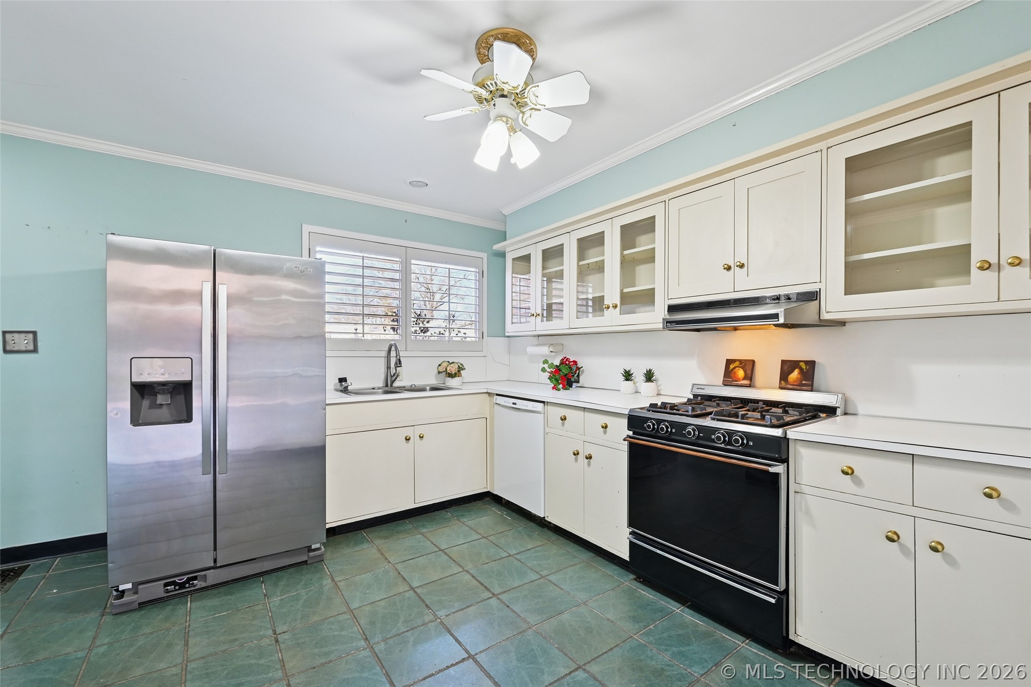 2130 E 60th Street I3 Property Photo 18