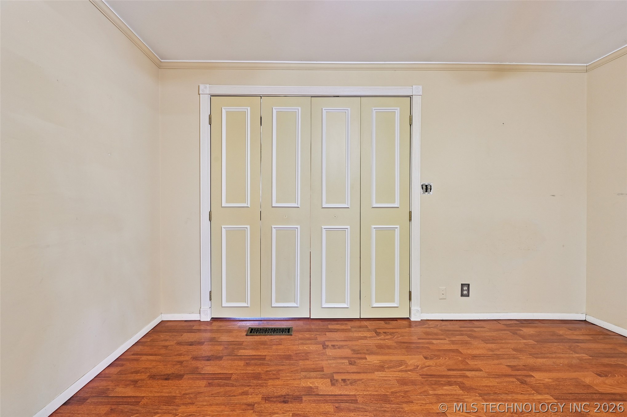 2130 E 60th Street I3 Property Photo 24