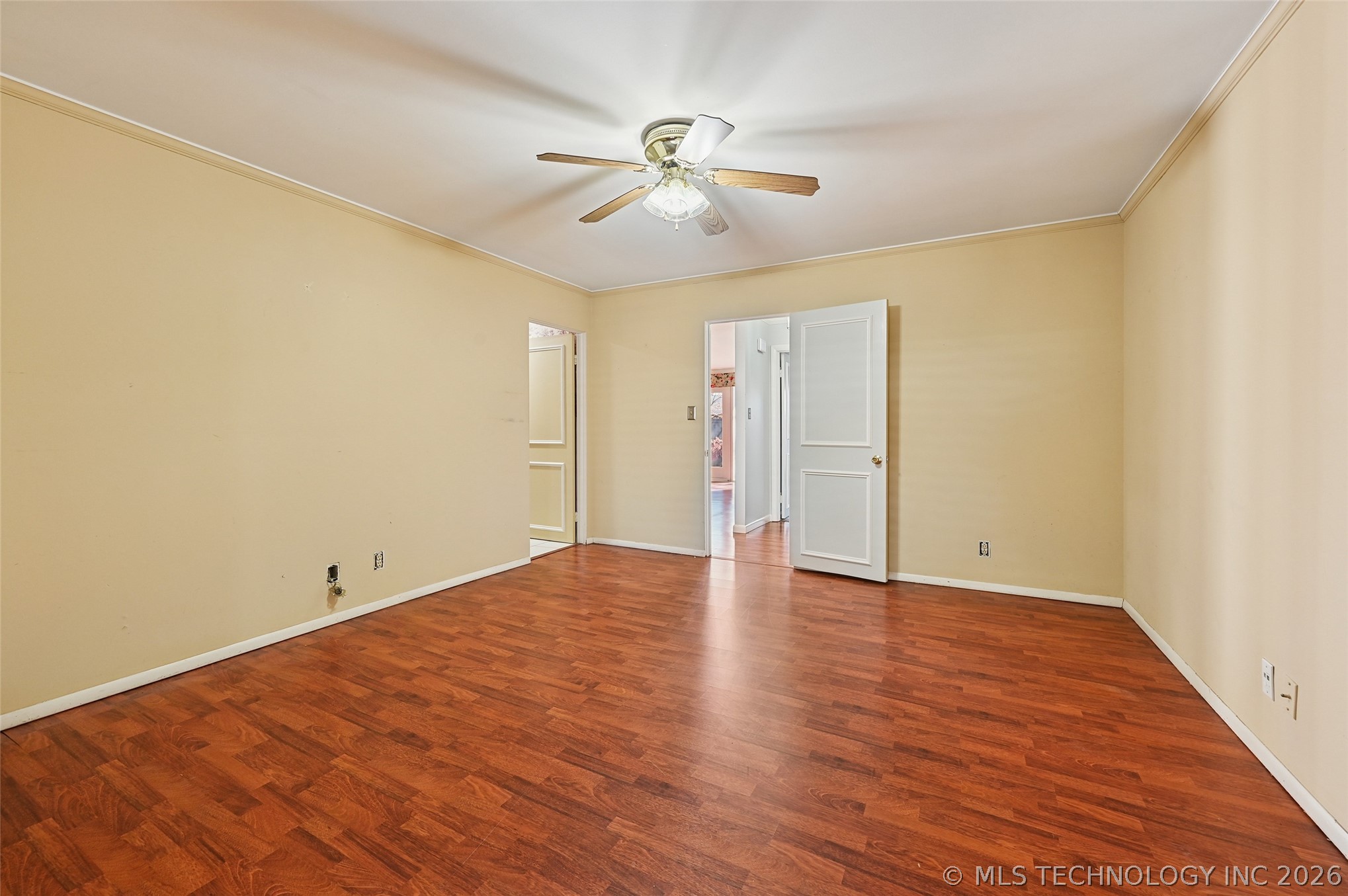 2130 E 60th Street I3 Property Photo 25