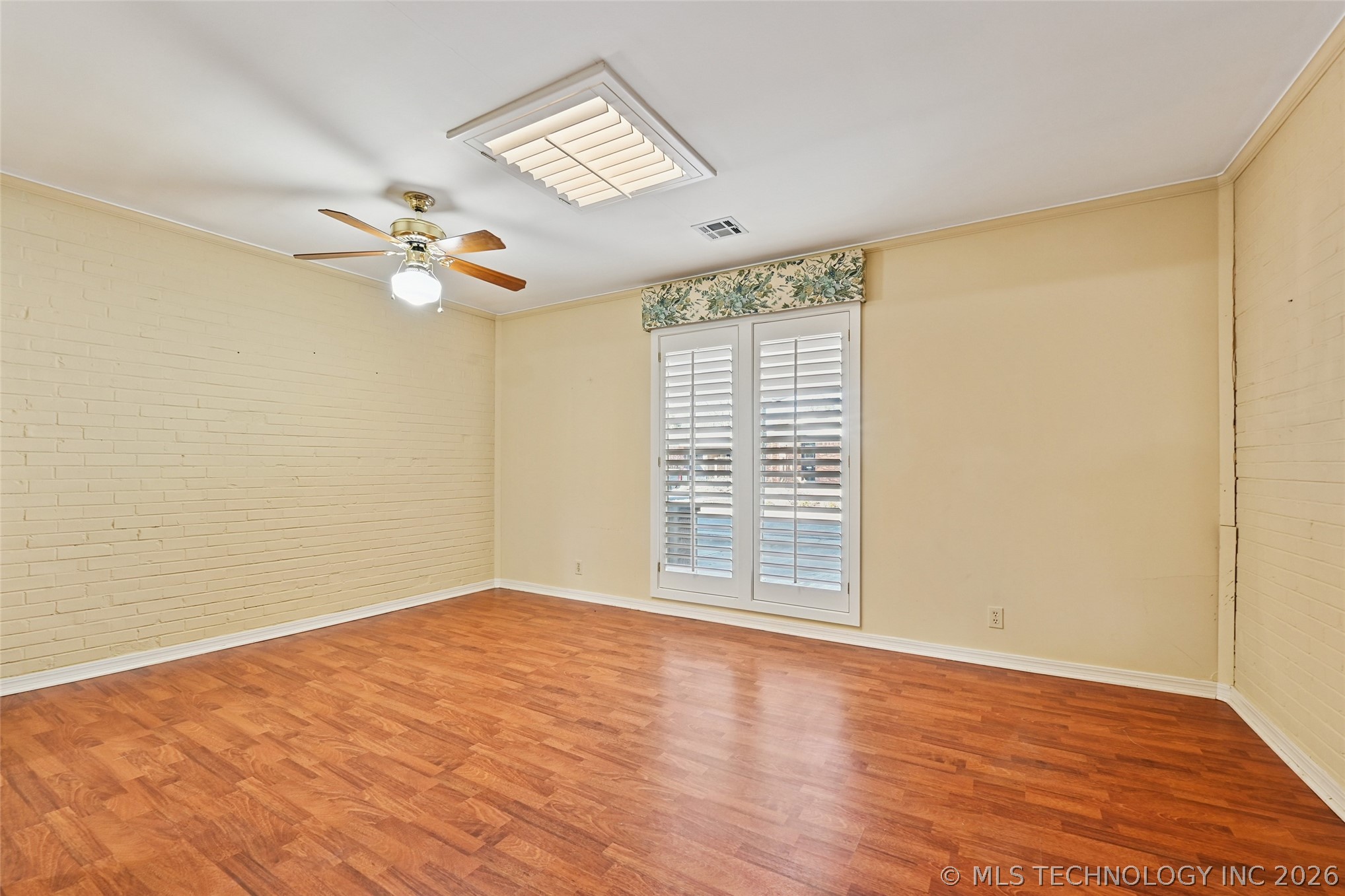 2130 E 60th Street I3 Property Photo 28