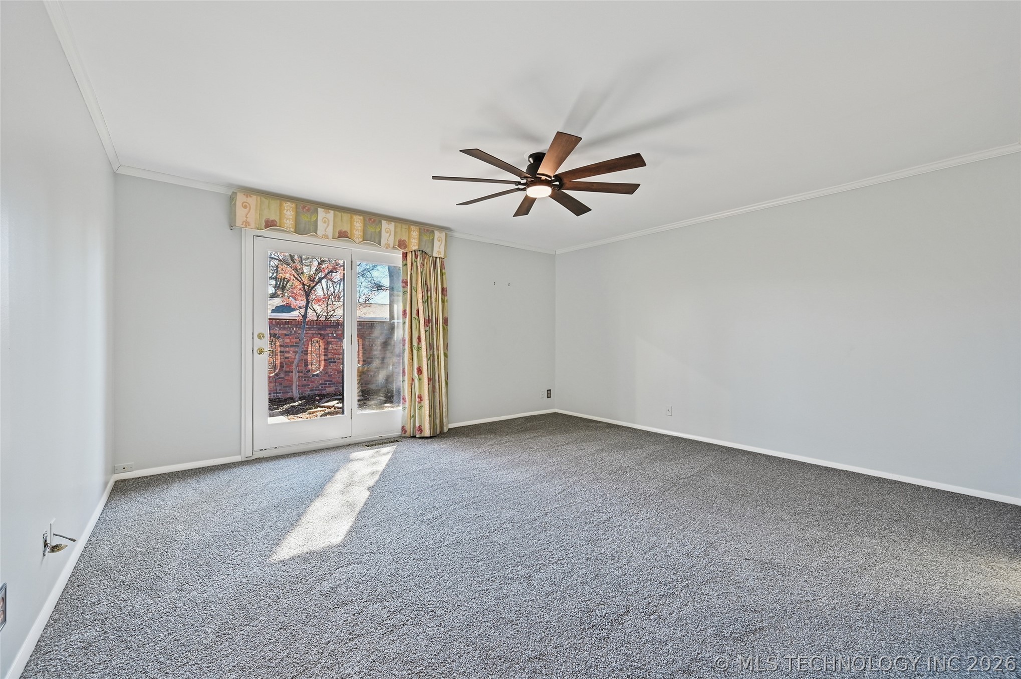 2130 E 60th Street I3 Property Photo 30