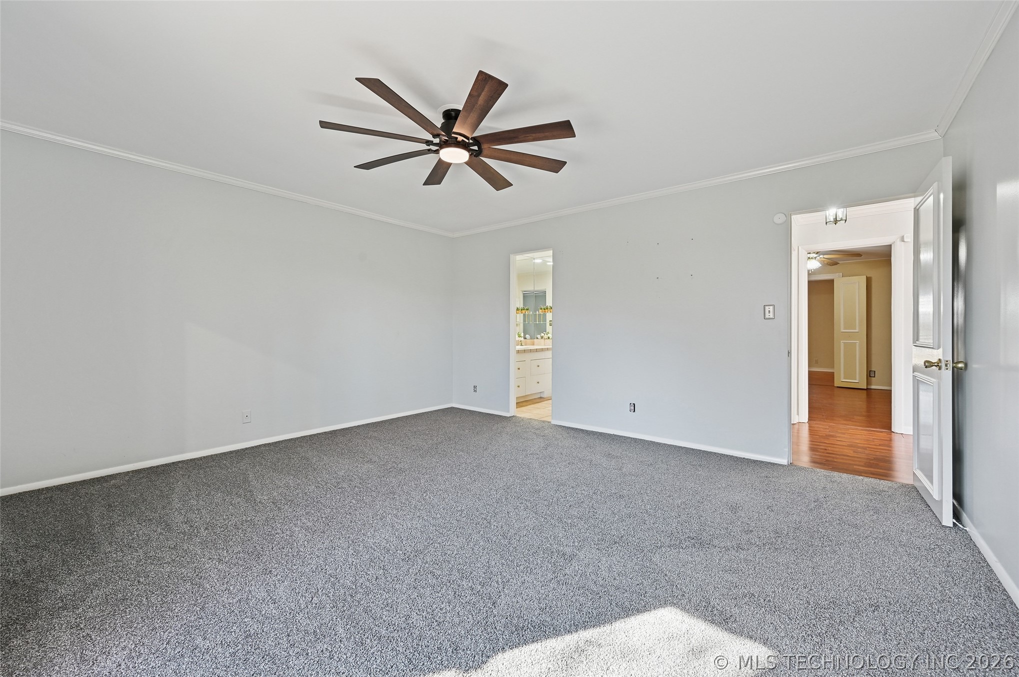 2130 E 60th Street I3 Property Photo 31