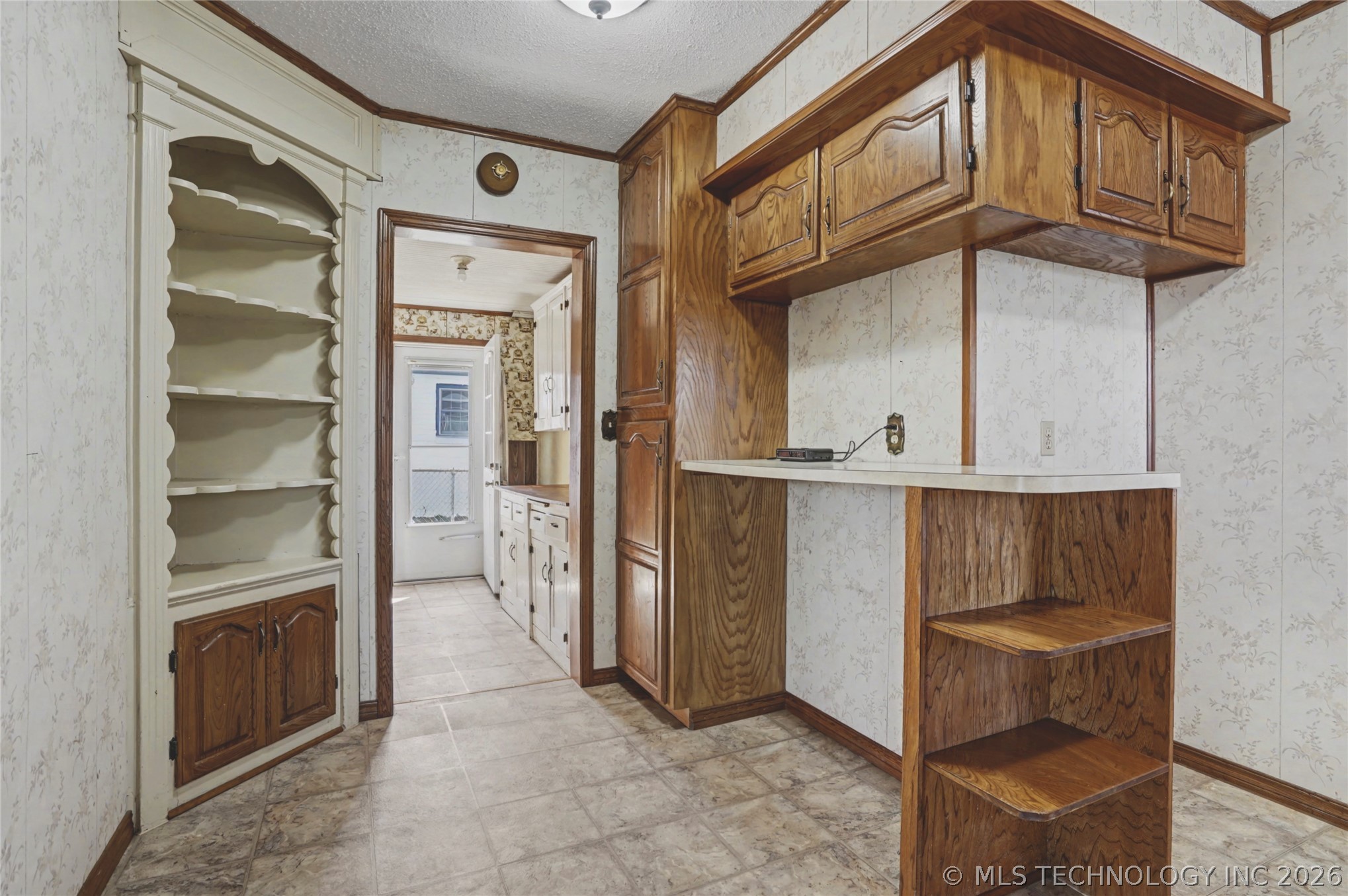 1231 S Gary Place Property Photo 12