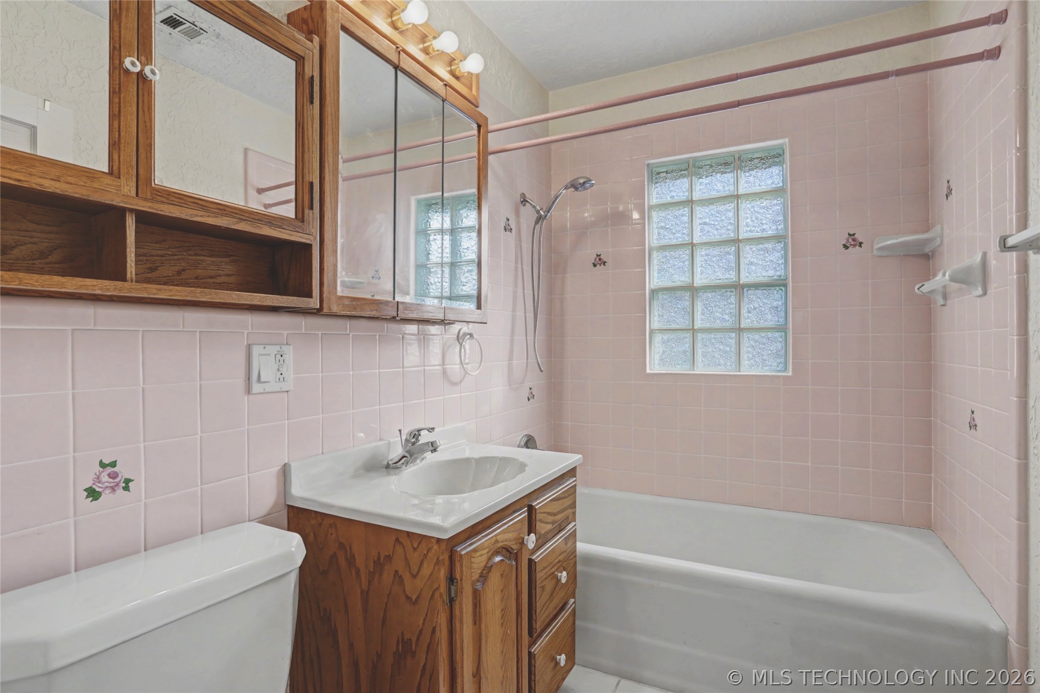 1231 S Gary Place Property Photo 15