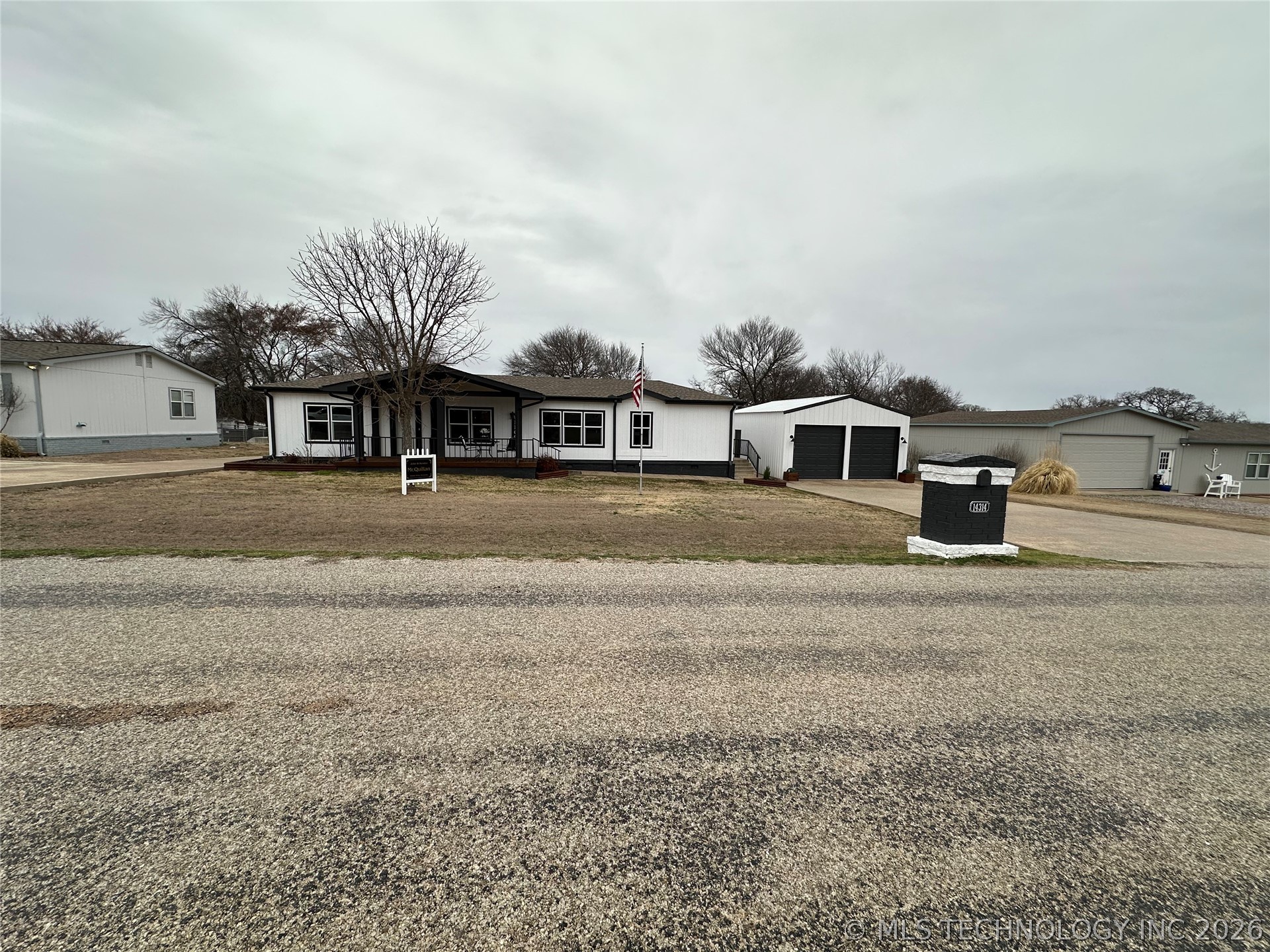 14314 Whispering Meadows Property Photo 2