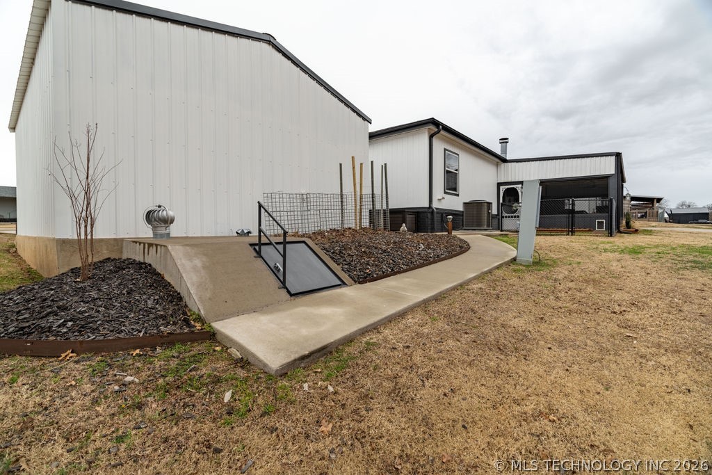 14314 Whispering Meadows Property Photo 18