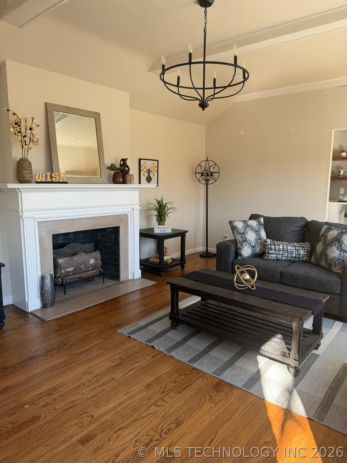 1210 S Evanston Avenue Property Photo 3