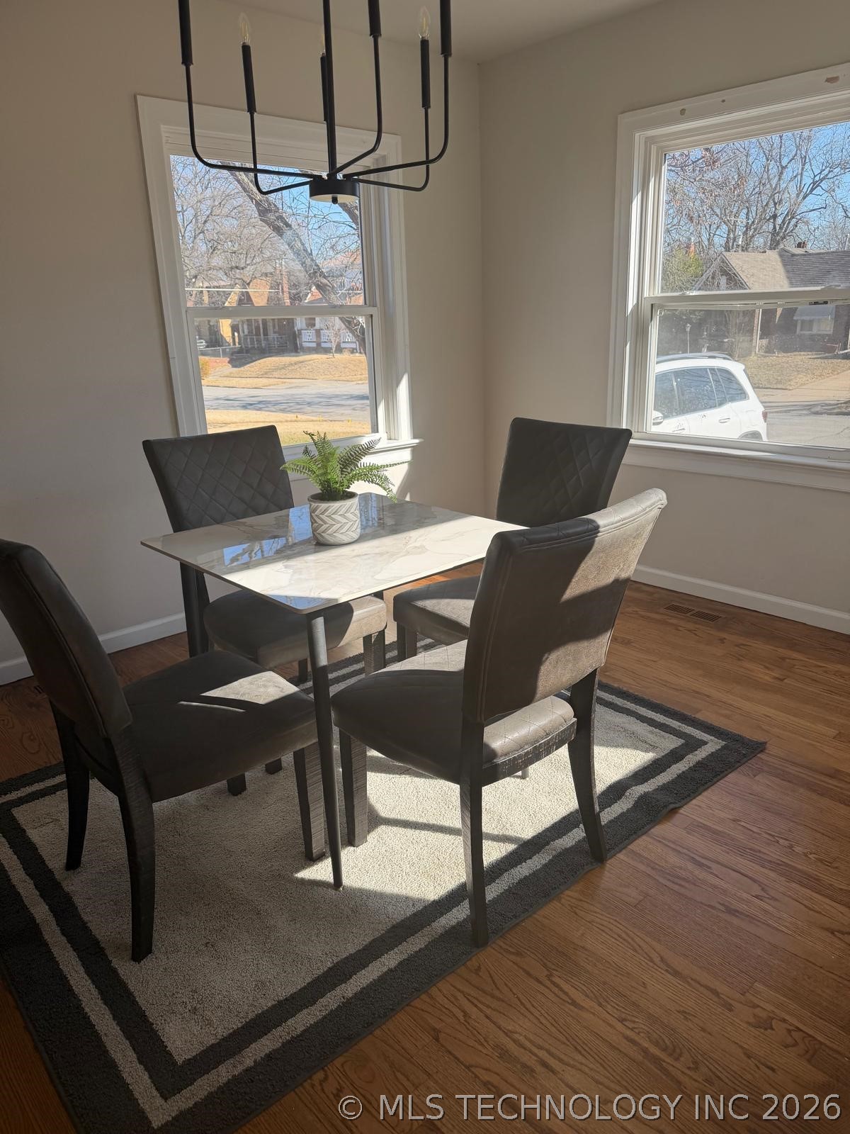 1210 S Evanston Avenue Property Photo 7