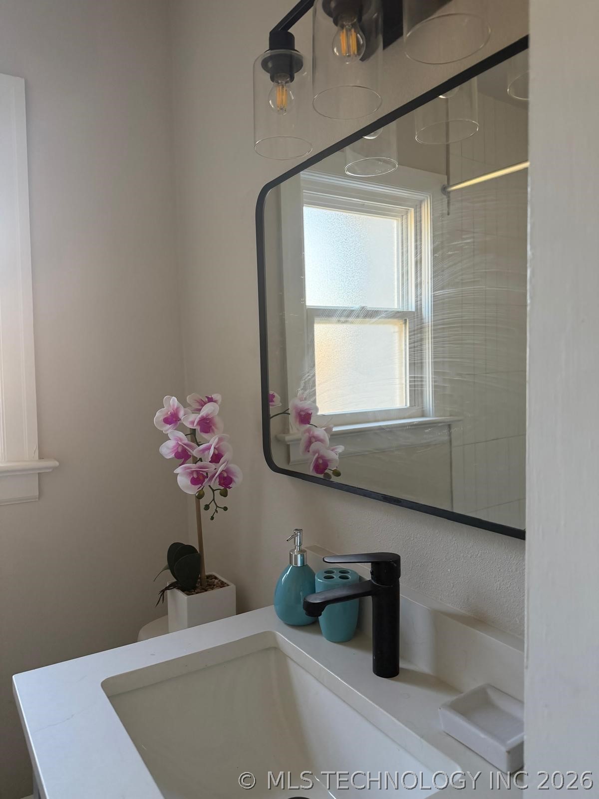 1210 S Evanston Avenue Property Photo 16