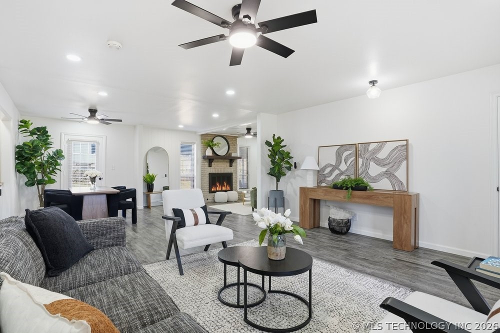 12910 S 123rd East Avenue Property Photo 6