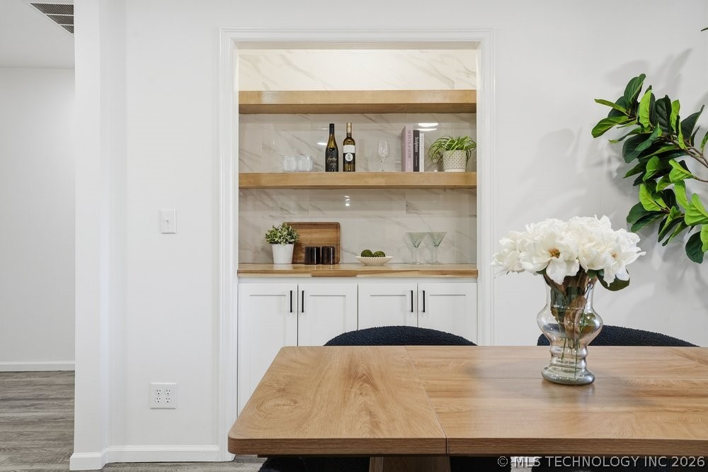 12910 S 123rd East Avenue Property Photo 11