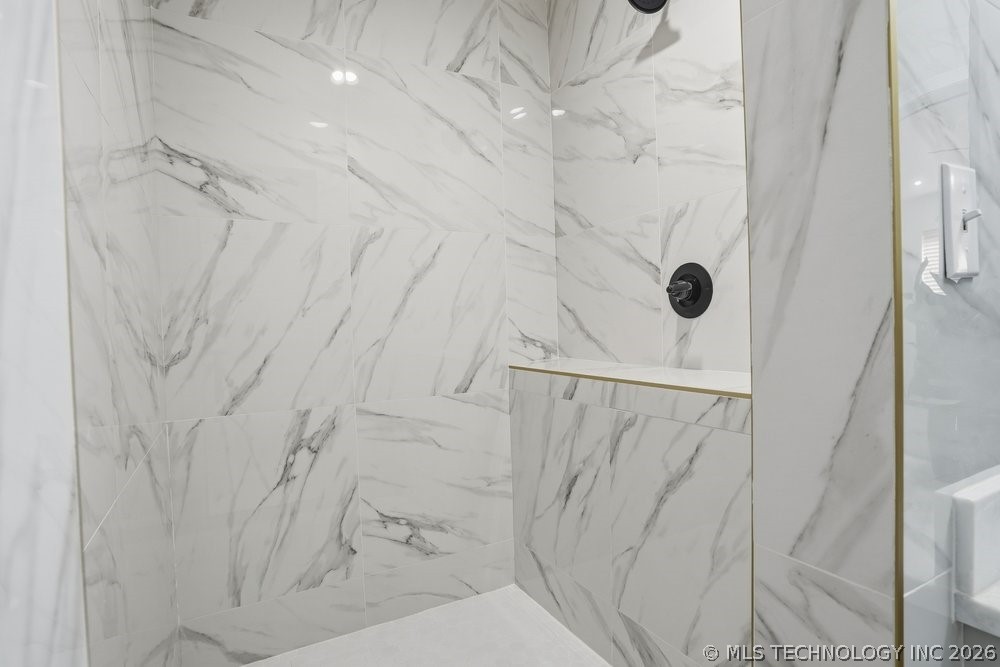 12910 S 123rd East Avenue Property Photo 34