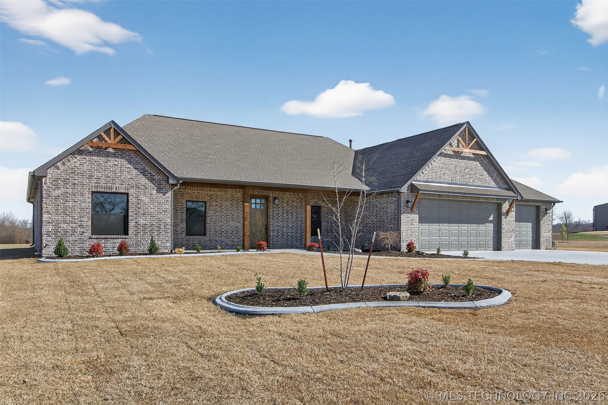 3077 S 4322 Road Property Photo 1