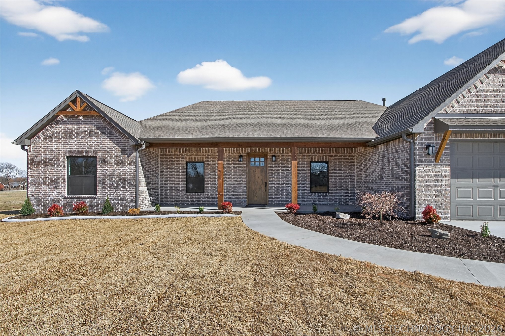 3077 S 4322 Road Property Photo 4