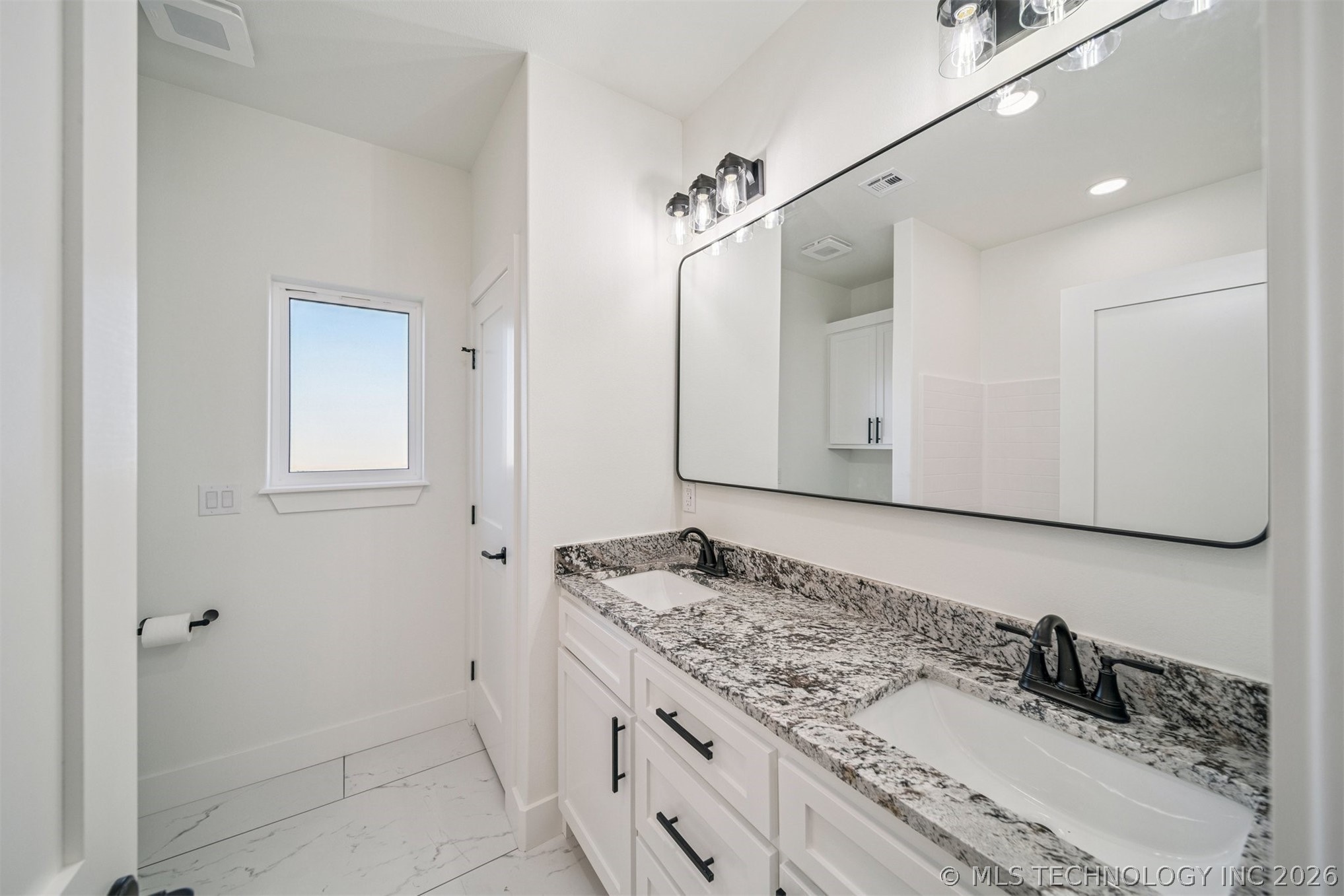 3077 S 4322 Road Property Photo 22