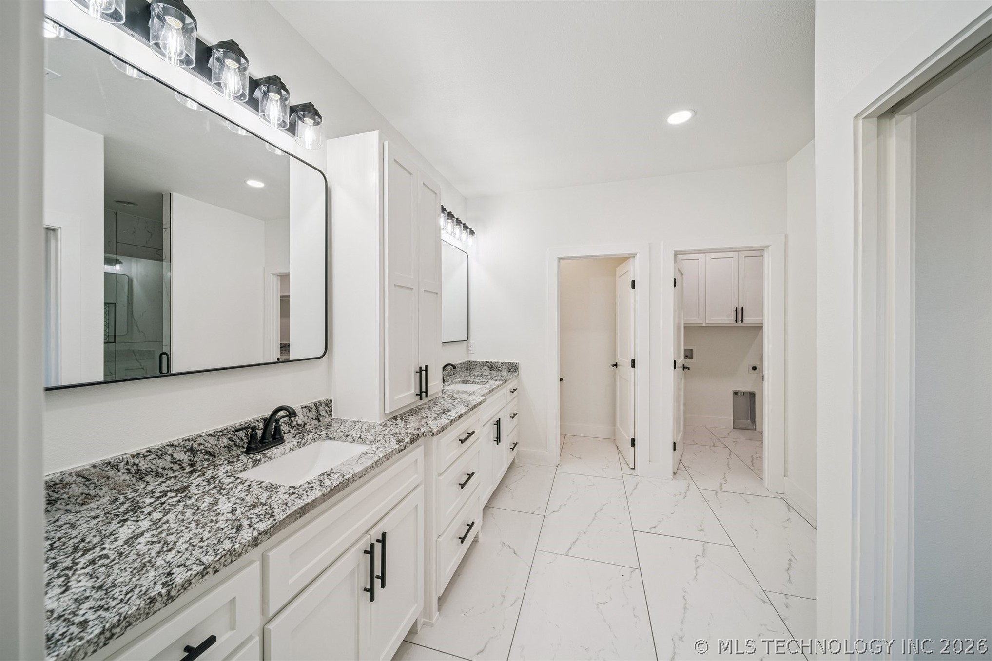 3077 S 4322 Road Property Photo 31