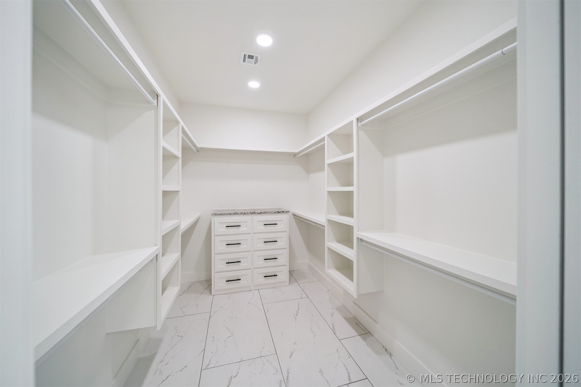 3077 S 4322 Road Property Photo 32