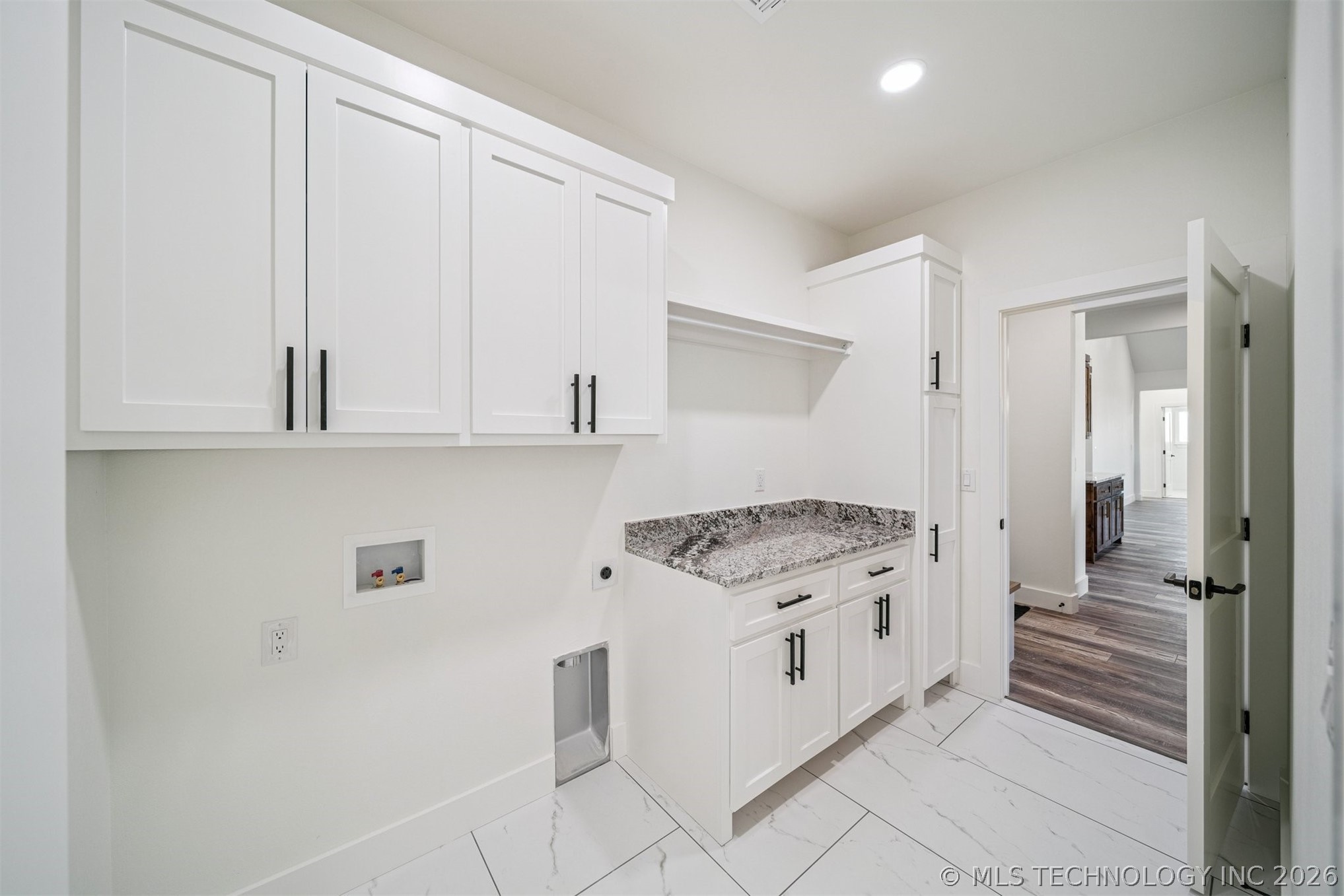 3077 S 4322 Road Property Photo 34