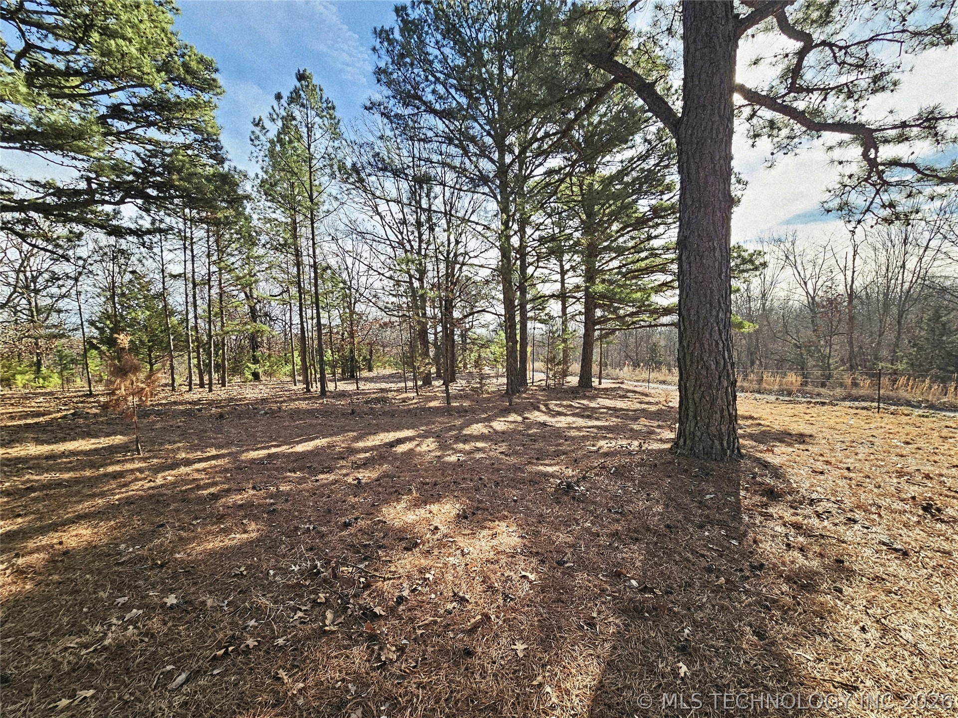 E 586 Road Property Photo 5