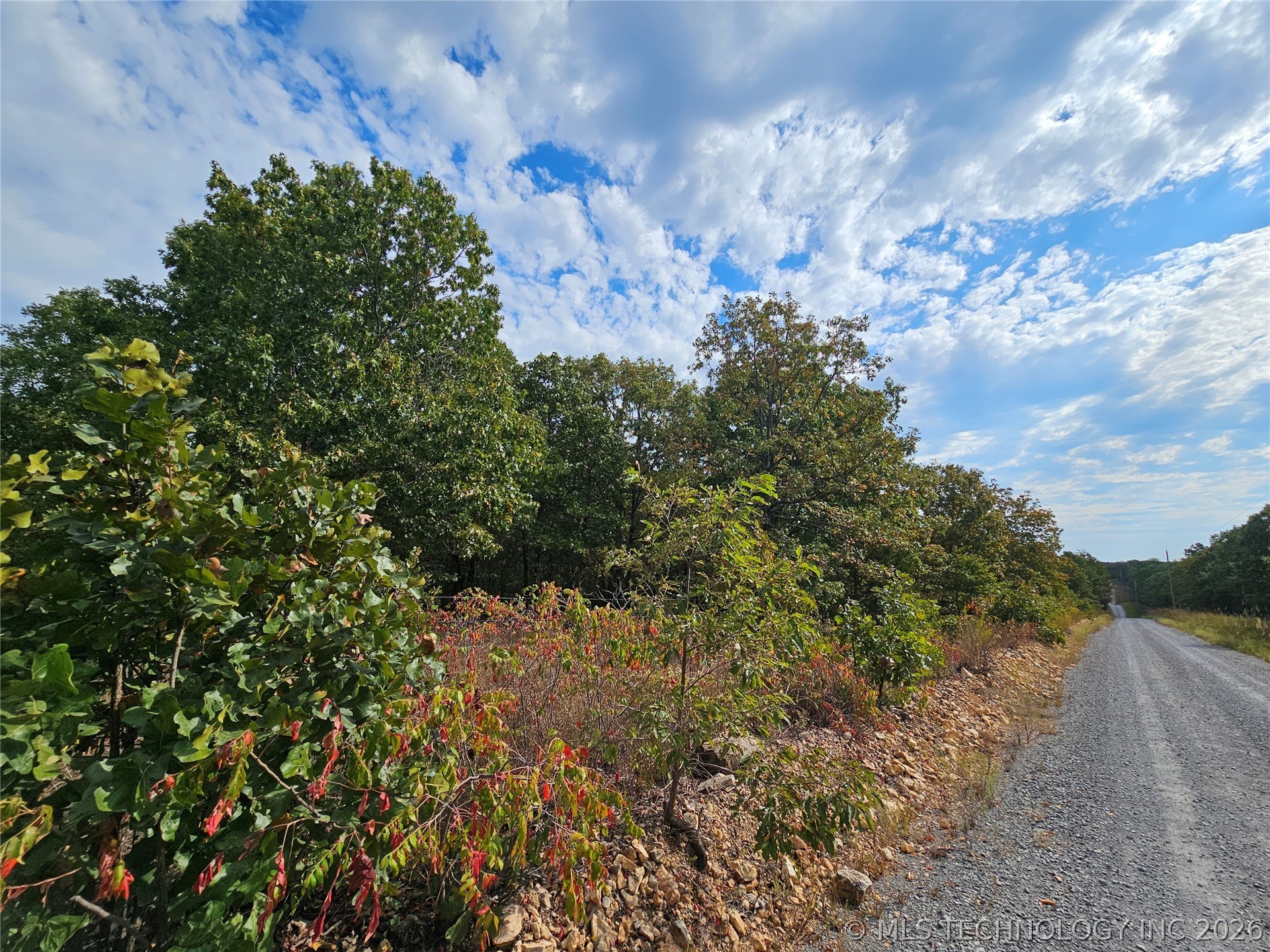 E 586 Road Property Photo 8