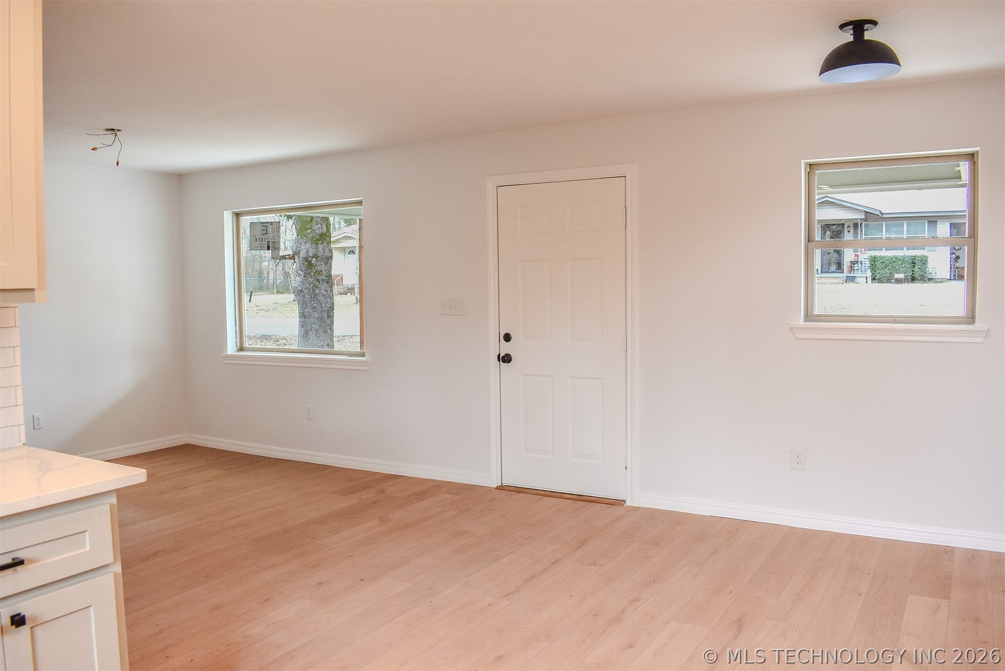 502 Ne G Street Property Photo 4
