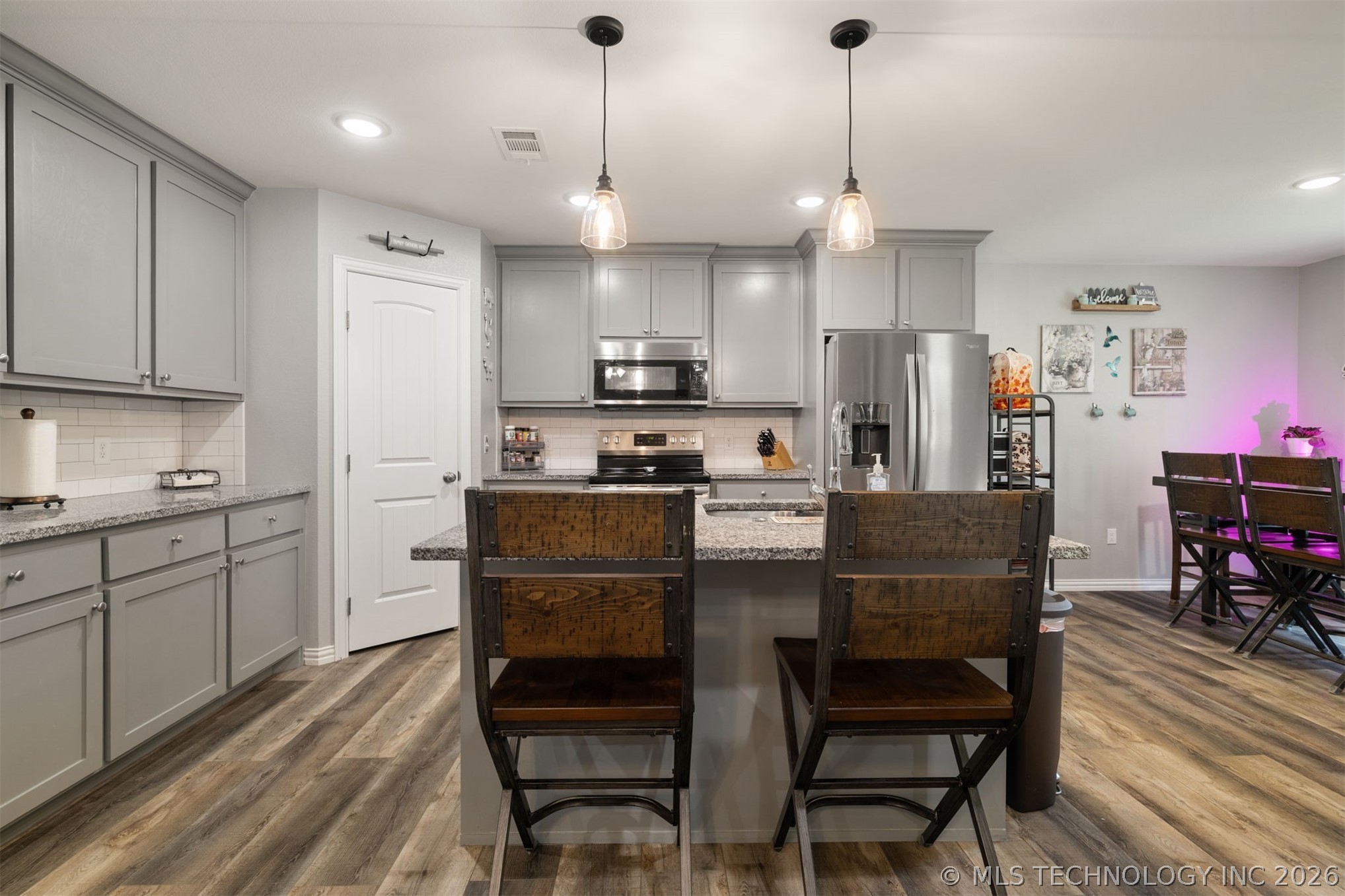 303 Rawlings Road Property Photo 8