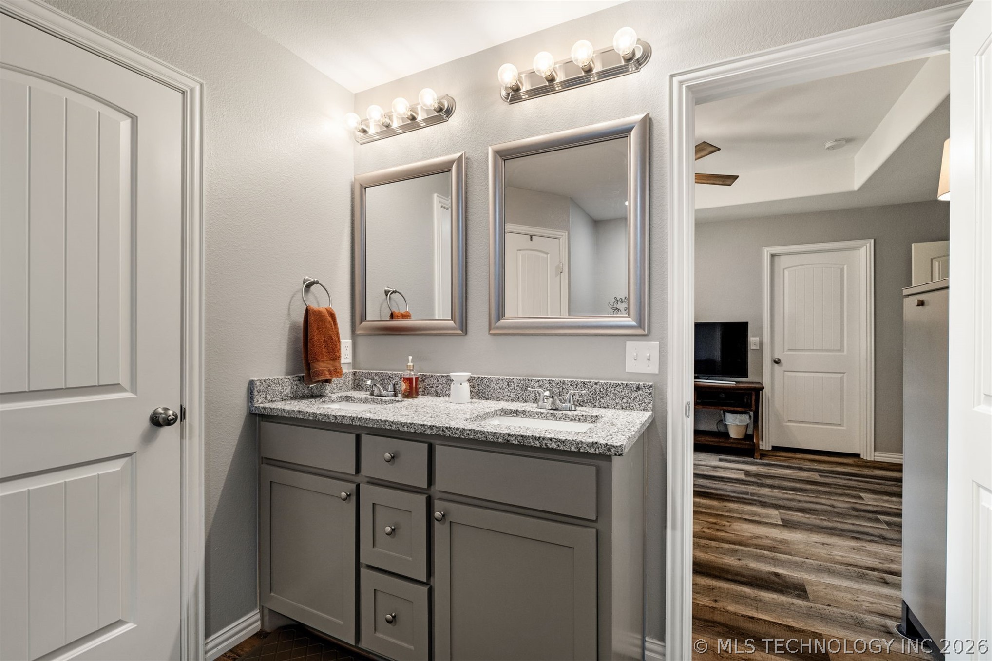 303 Rawlings Road Property Photo 21