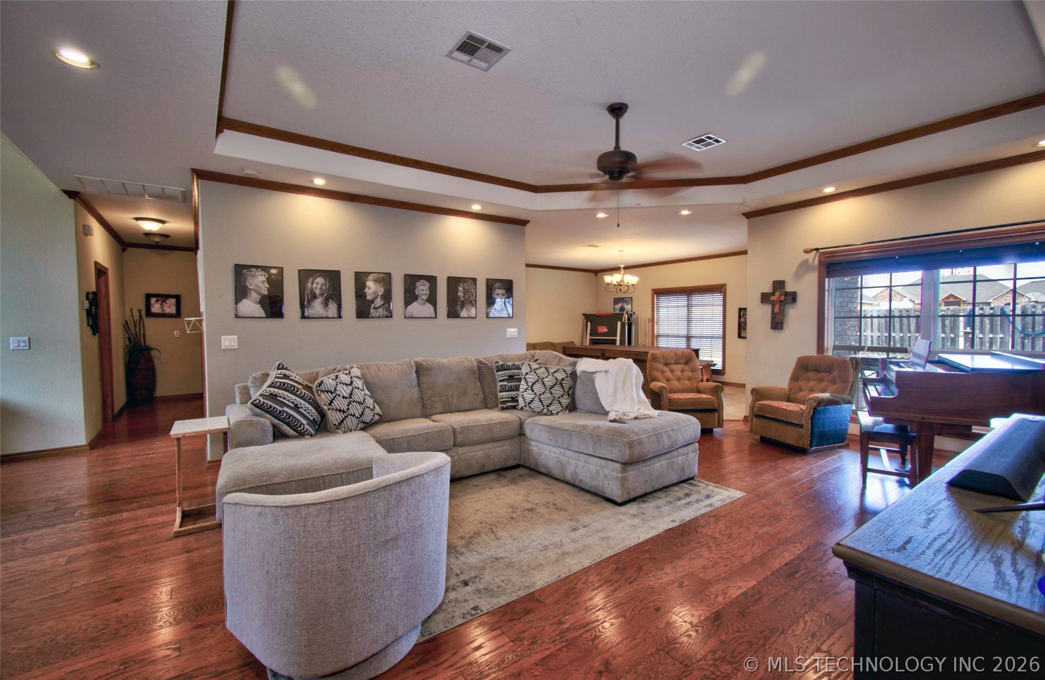 1129 Elizabeth Drive Property Photo 4