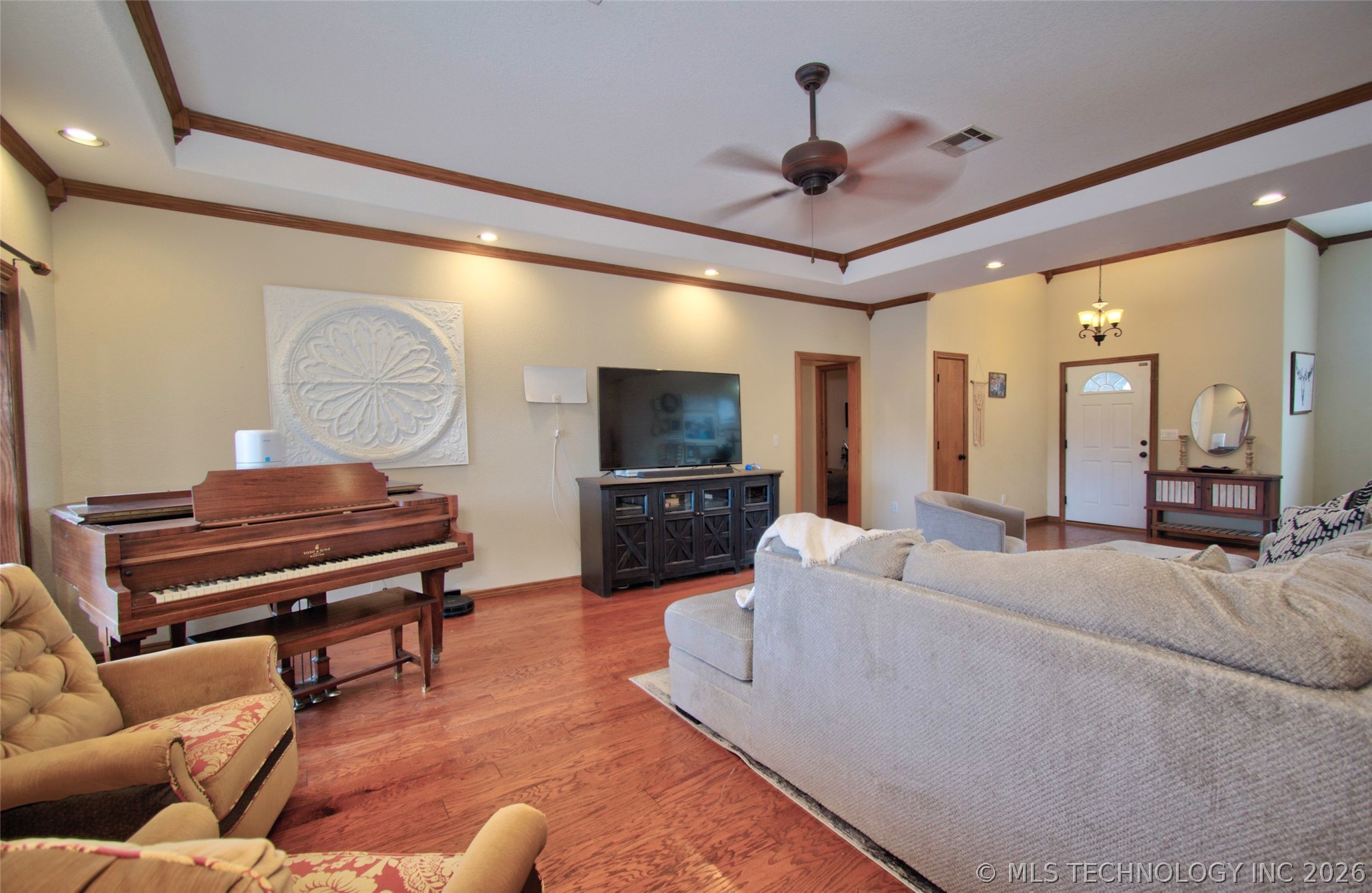 1129 Elizabeth Drive Property Photo 6